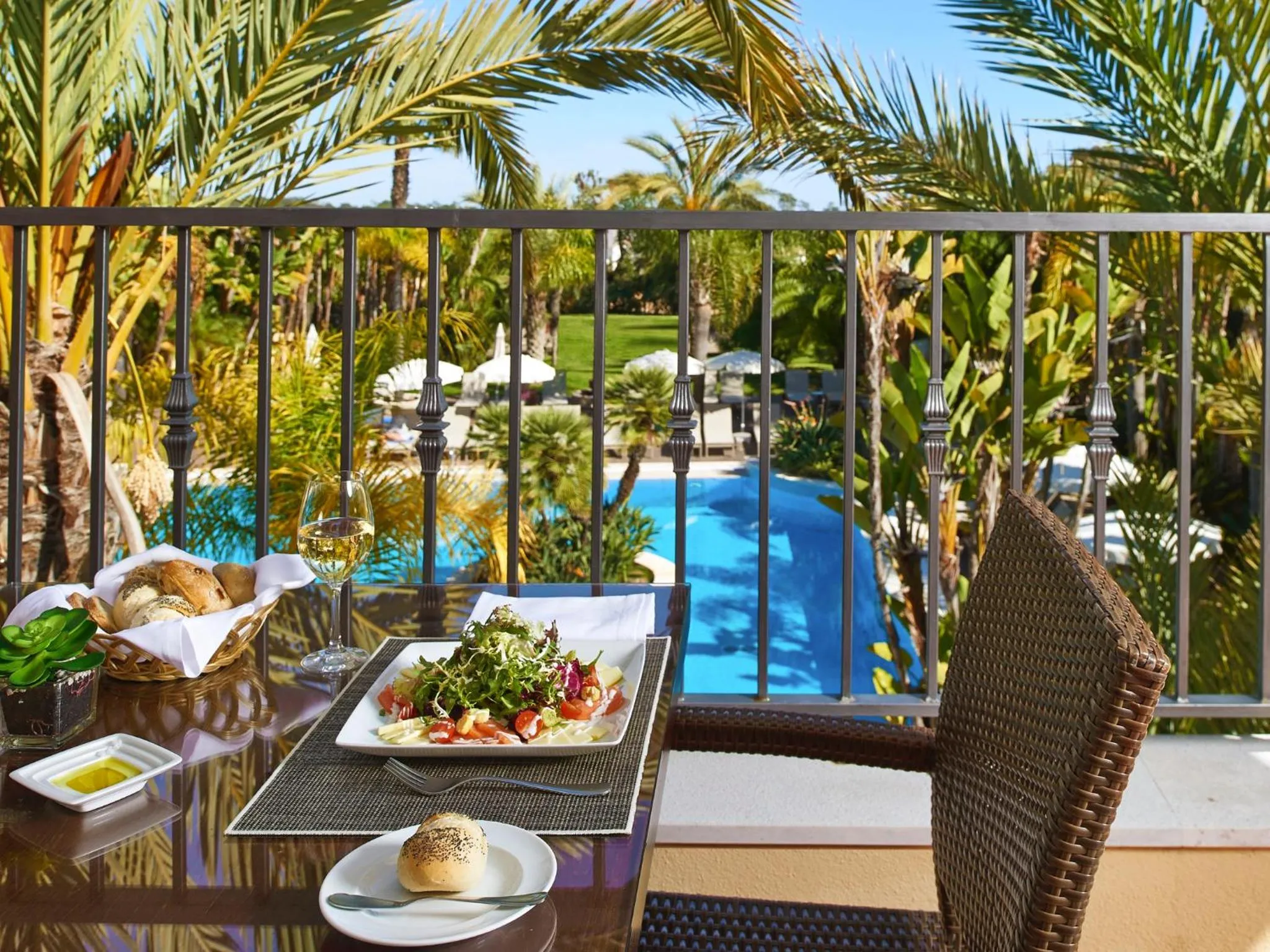 Restaurant/places to eat in Ria Park Hotel & Spa