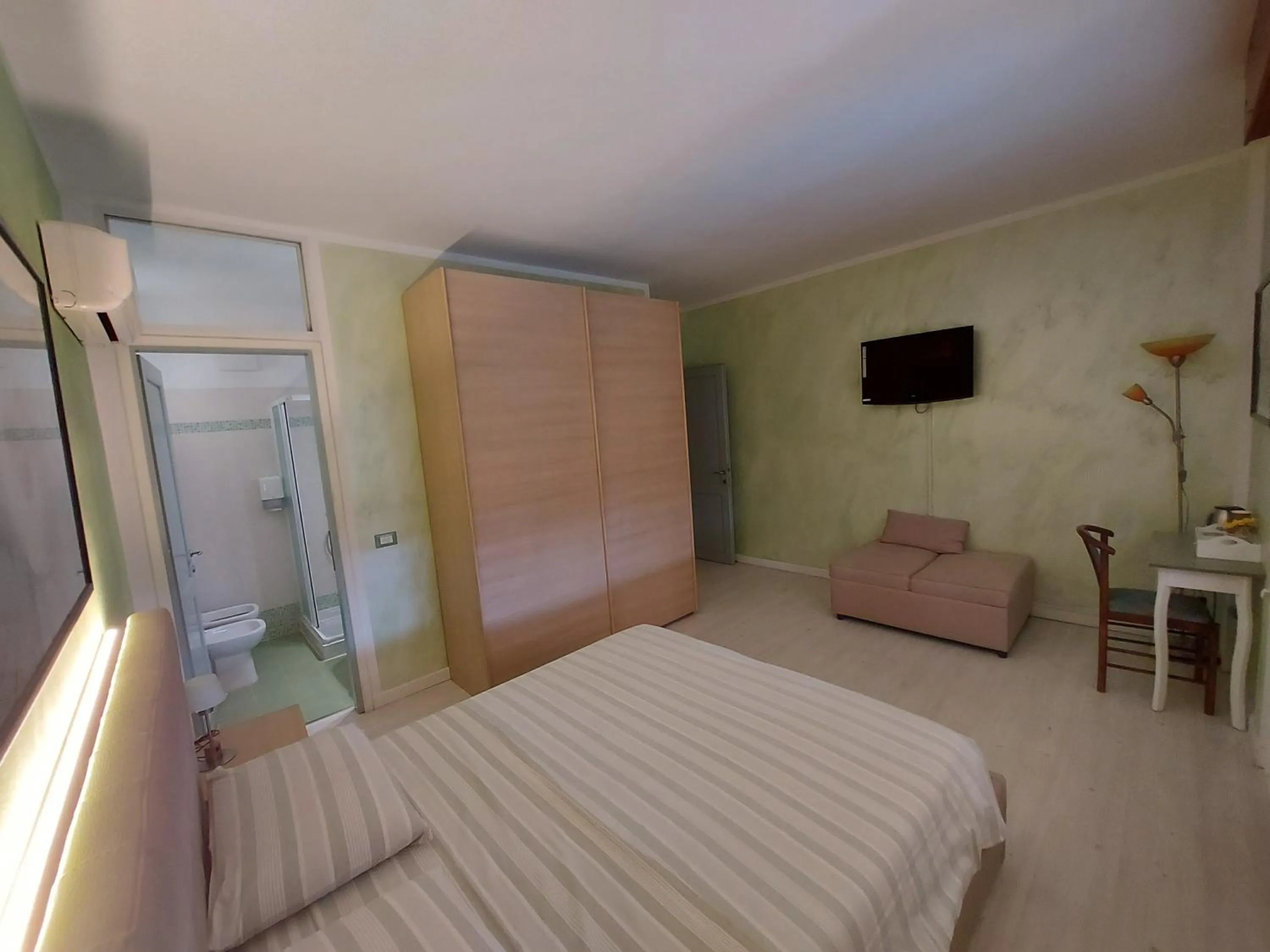 Bed in B&B Desenzano