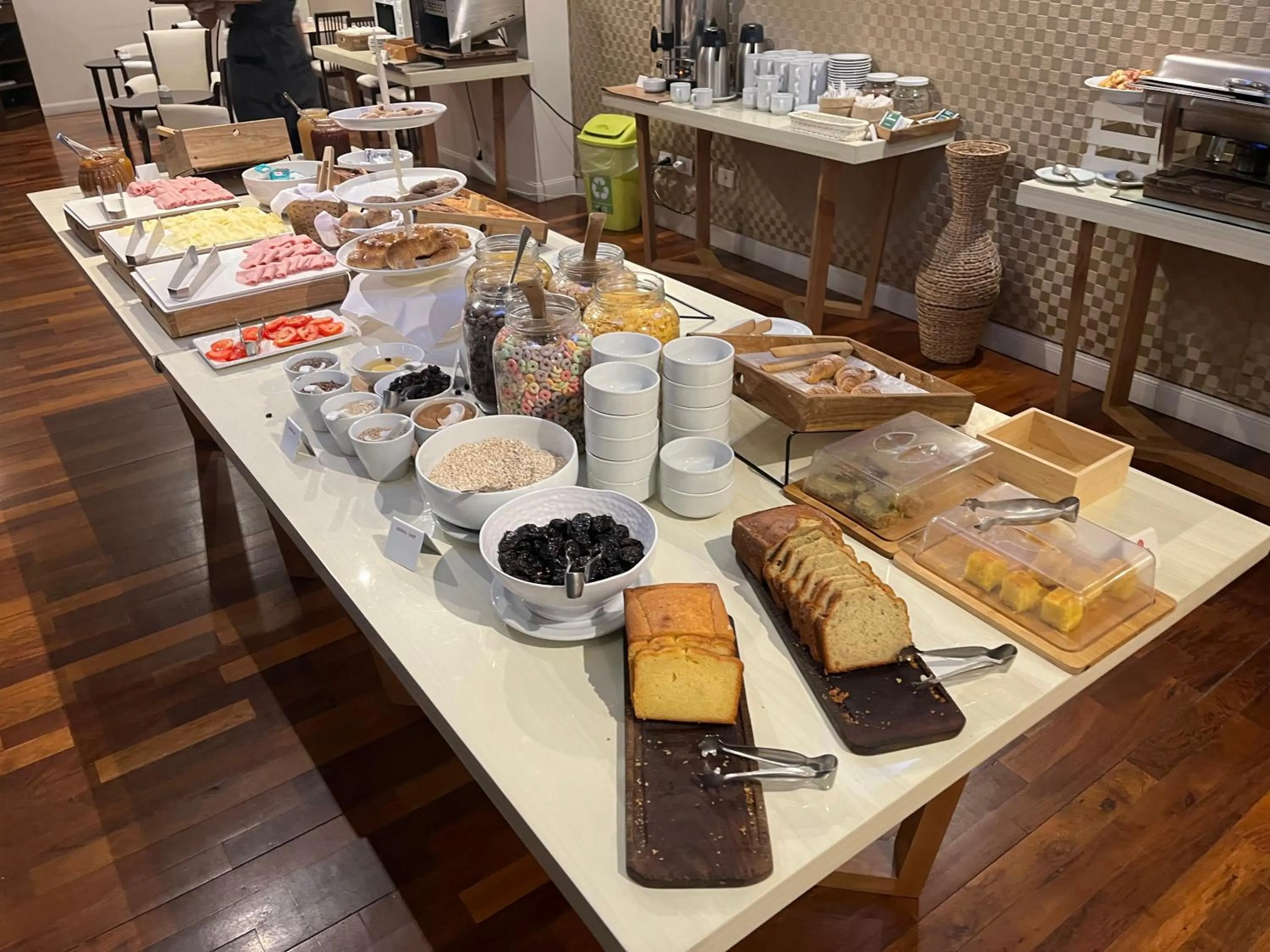 Breakfast in Kenton Palace Buenos Aires