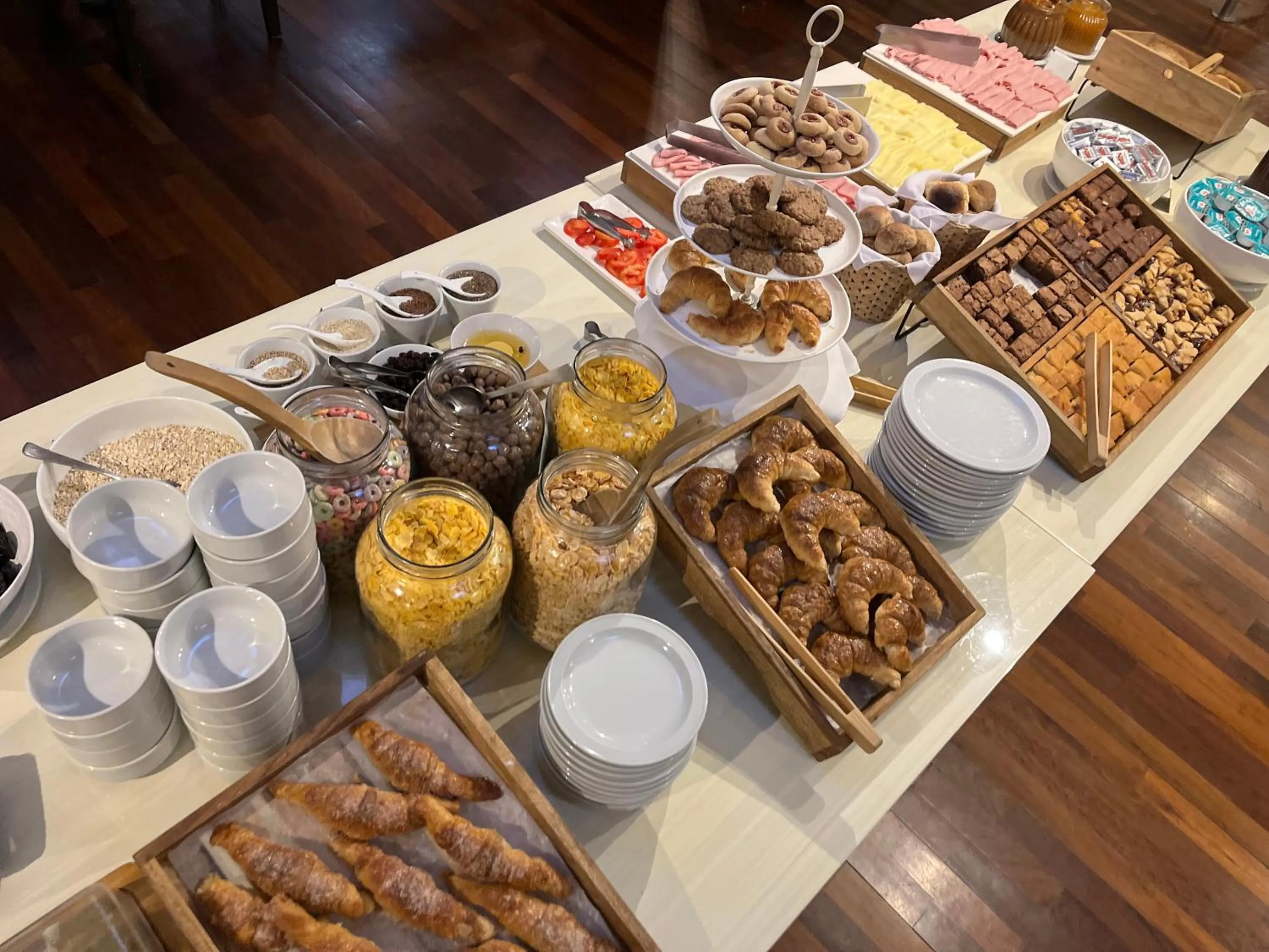 Breakfast in Kenton Palace Buenos Aires