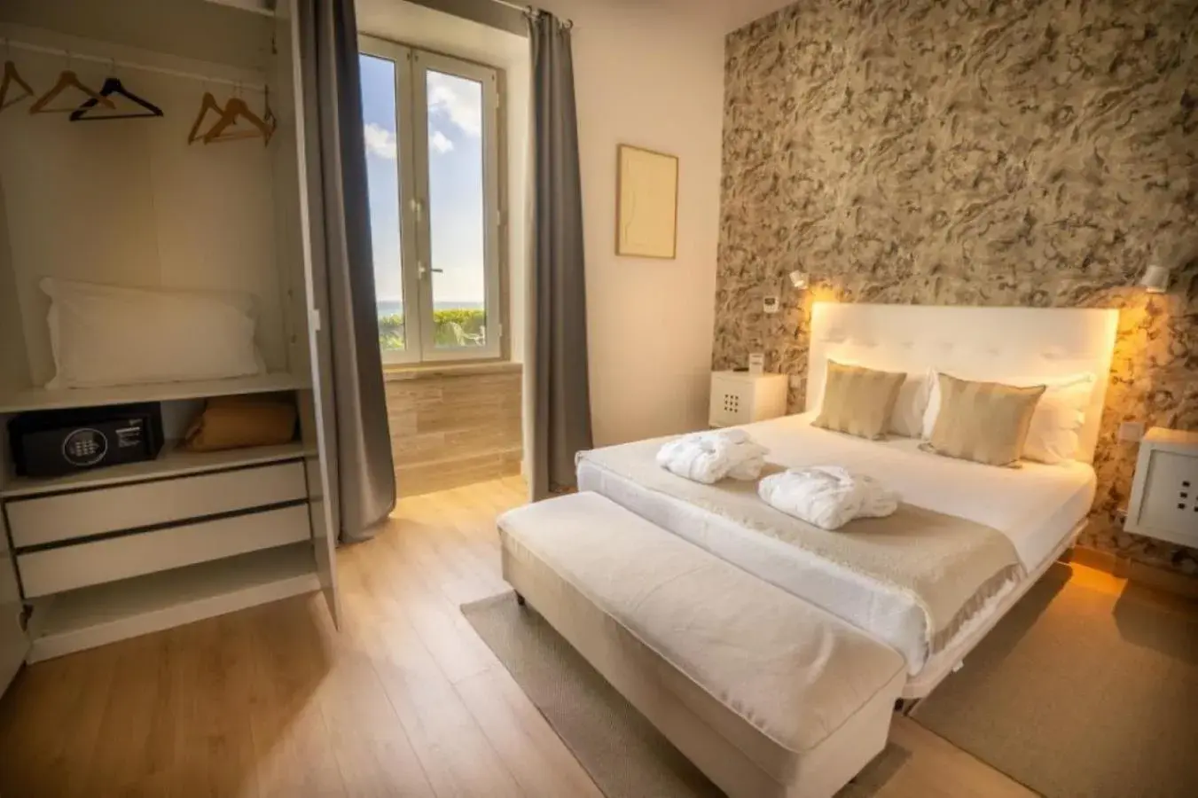 Superior Suite (2 Adults) - single occupancy in Hotel Solar Palmeiras Superior Suite (2 Adults) - single occupancy in Hotel Solar Palmeiras