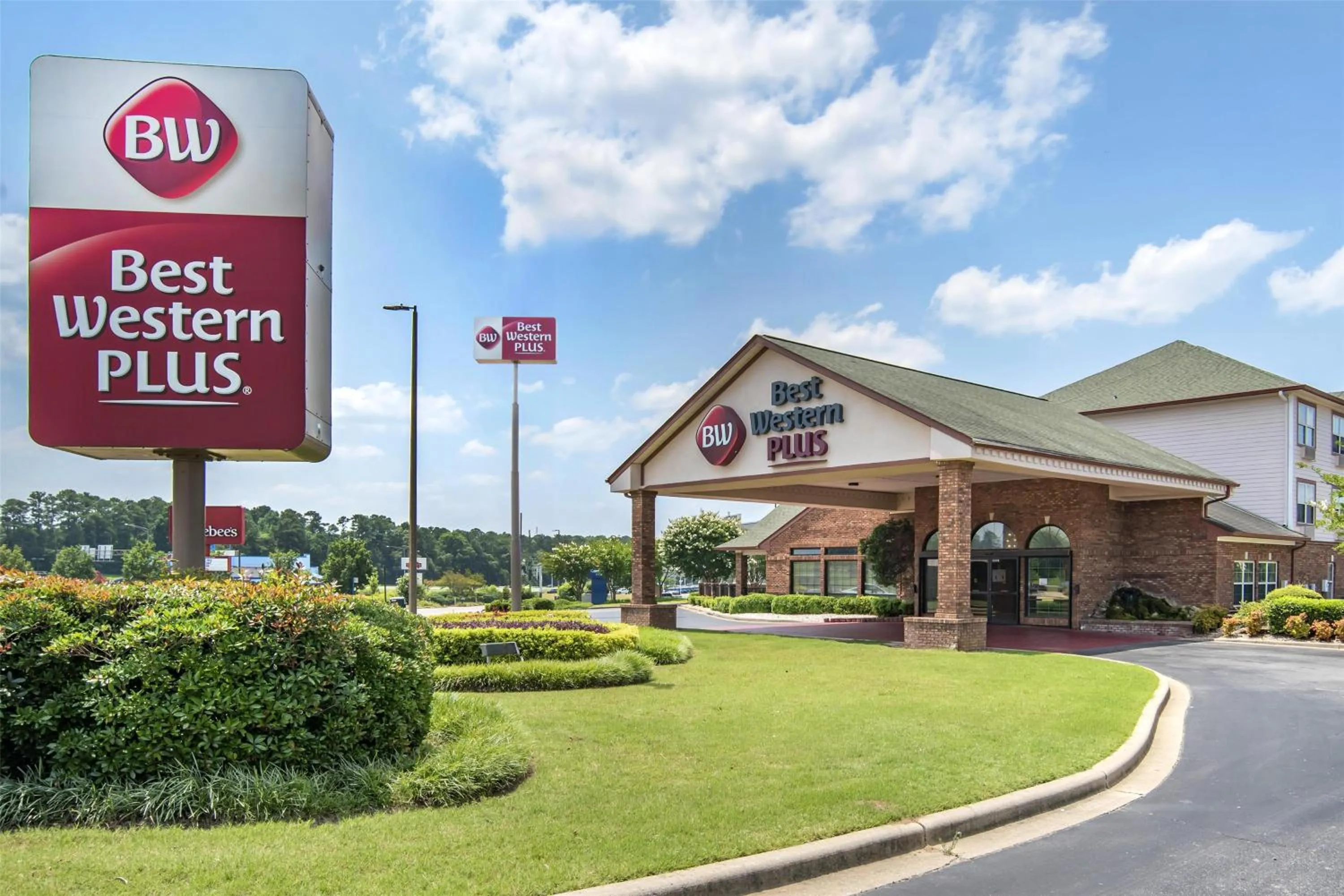 Property building in Best Western Plus Bessemer