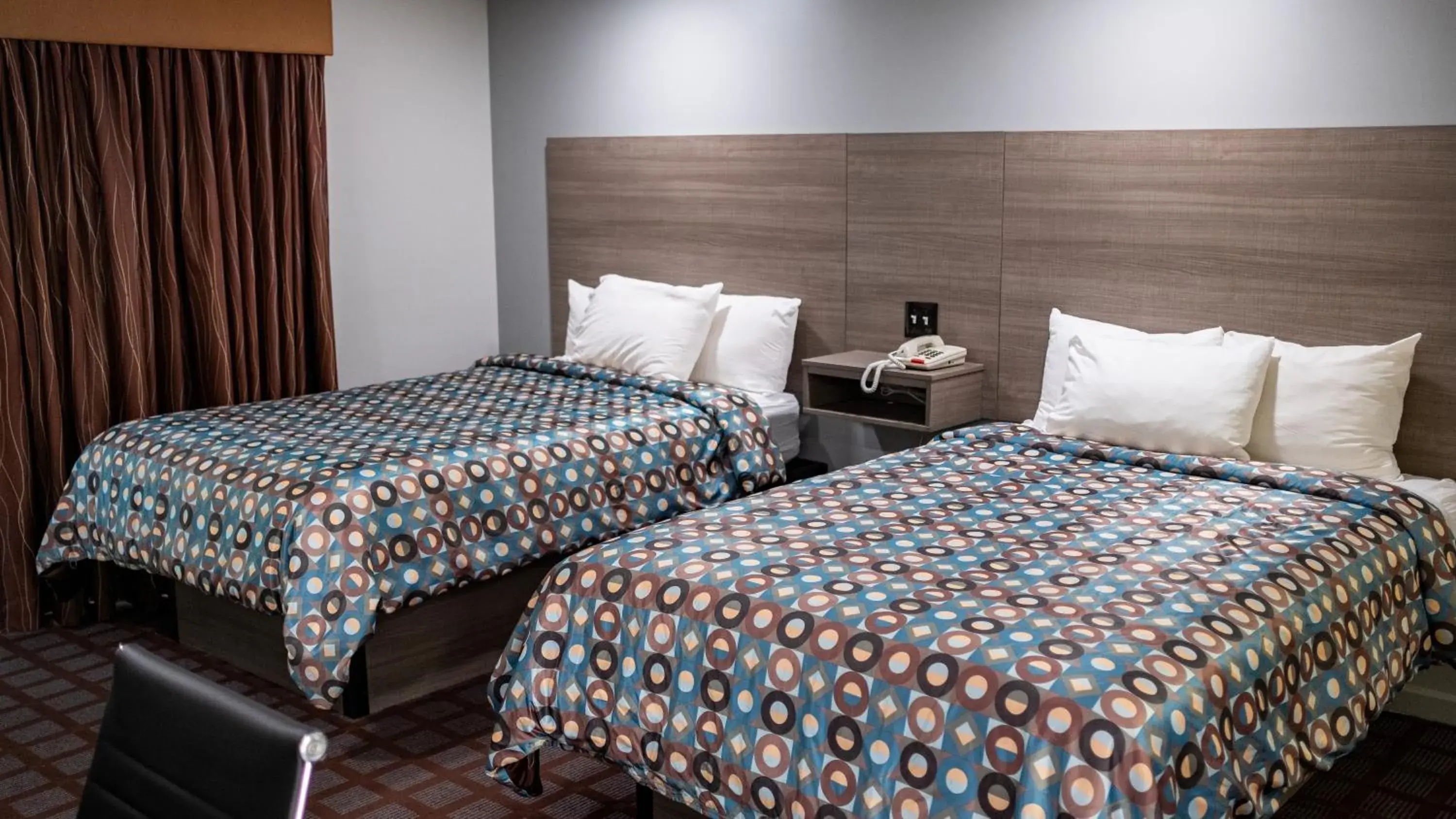 Double Room with Two Double Beds in Blue Dolphin Inn Double Room with Two Double Beds in Blue Dolphin Inn