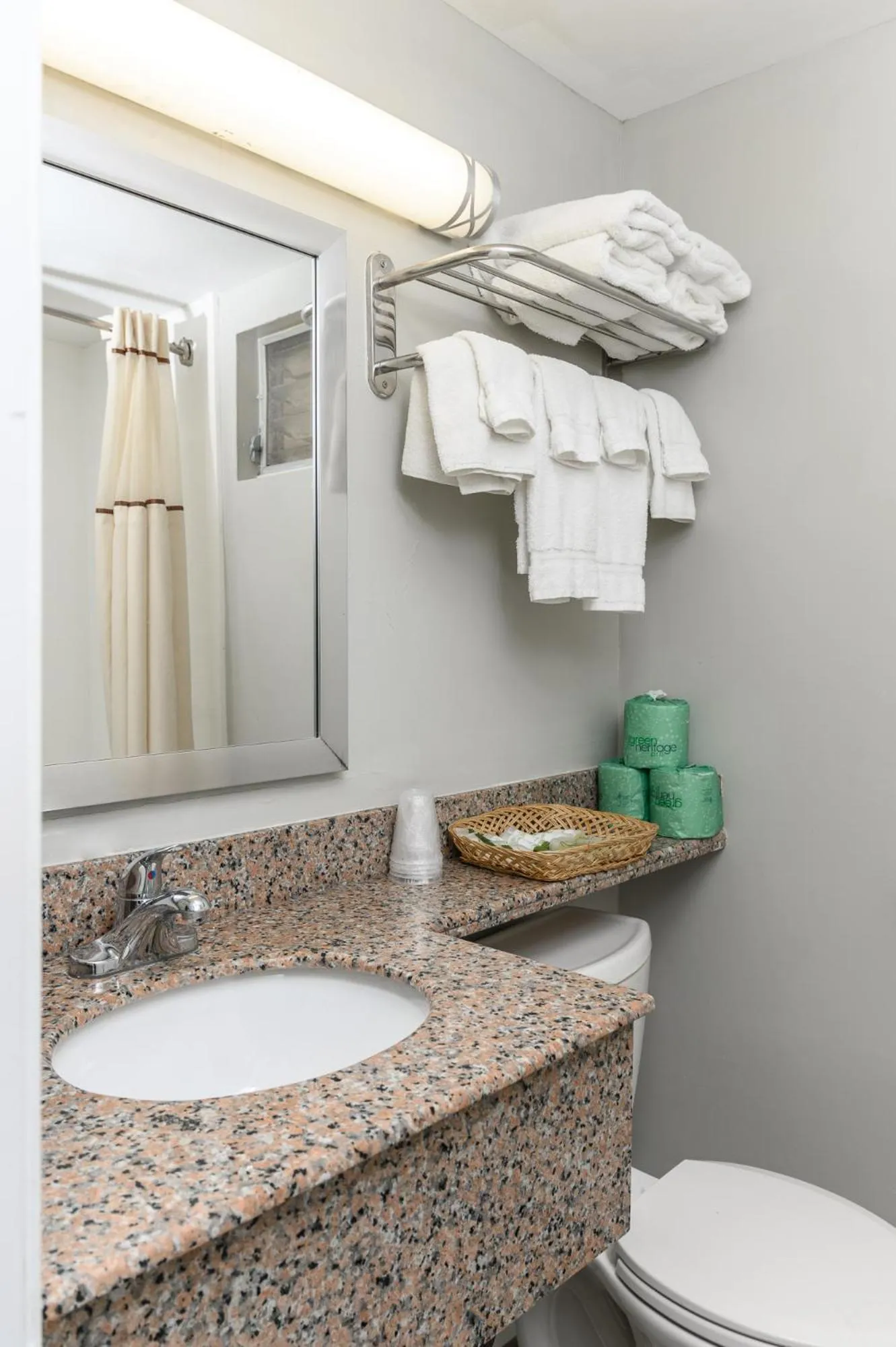 Bathroom in Blue Dolphin Inn