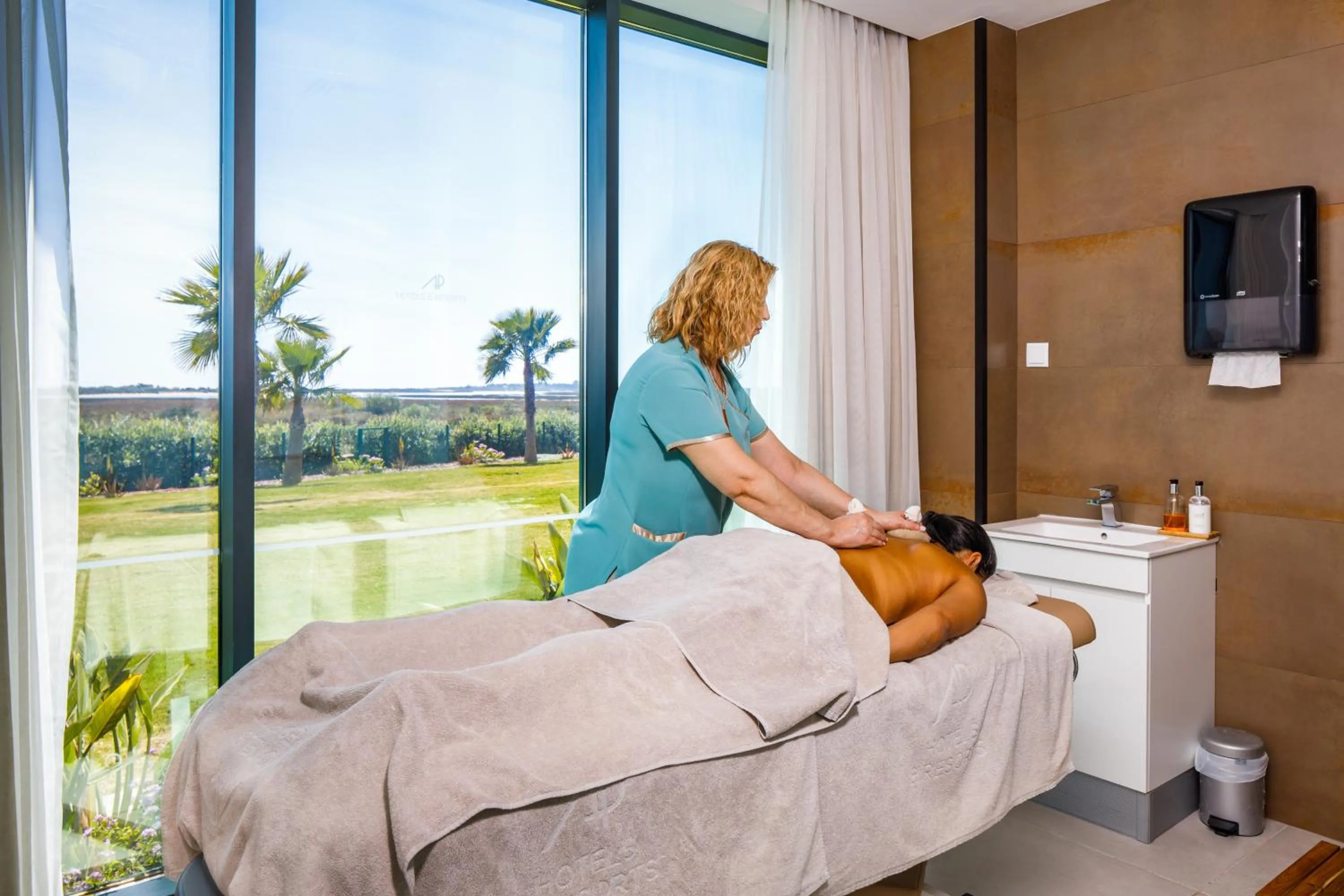 Massage in AP Cabanas Beach & Nature - Adults Friendly