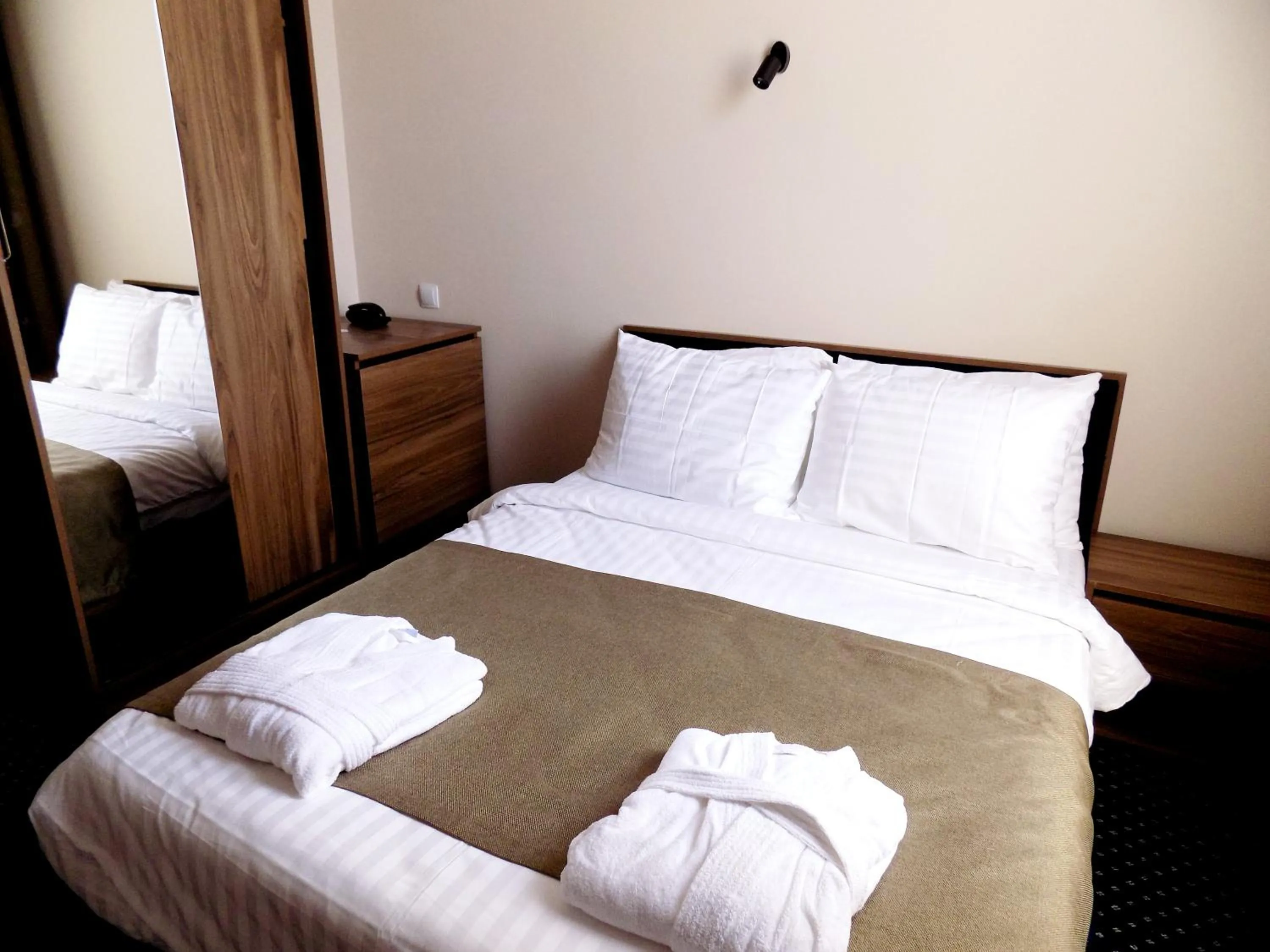 Bed in Garden Palace