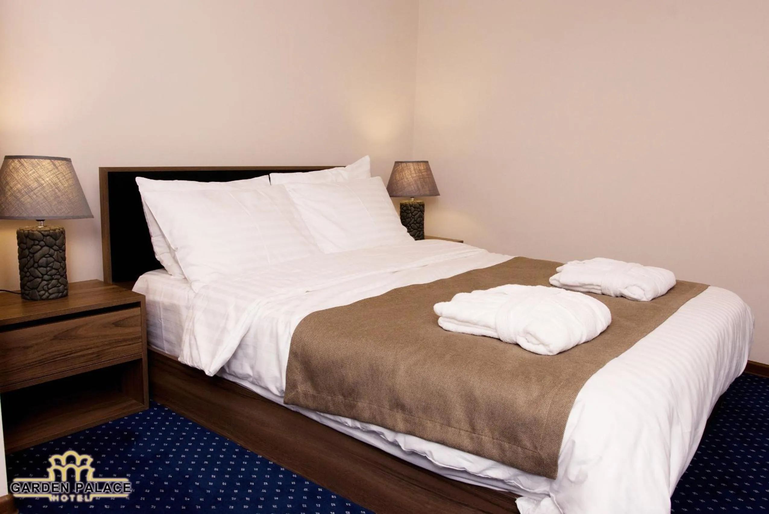 Bed in Garden Palace