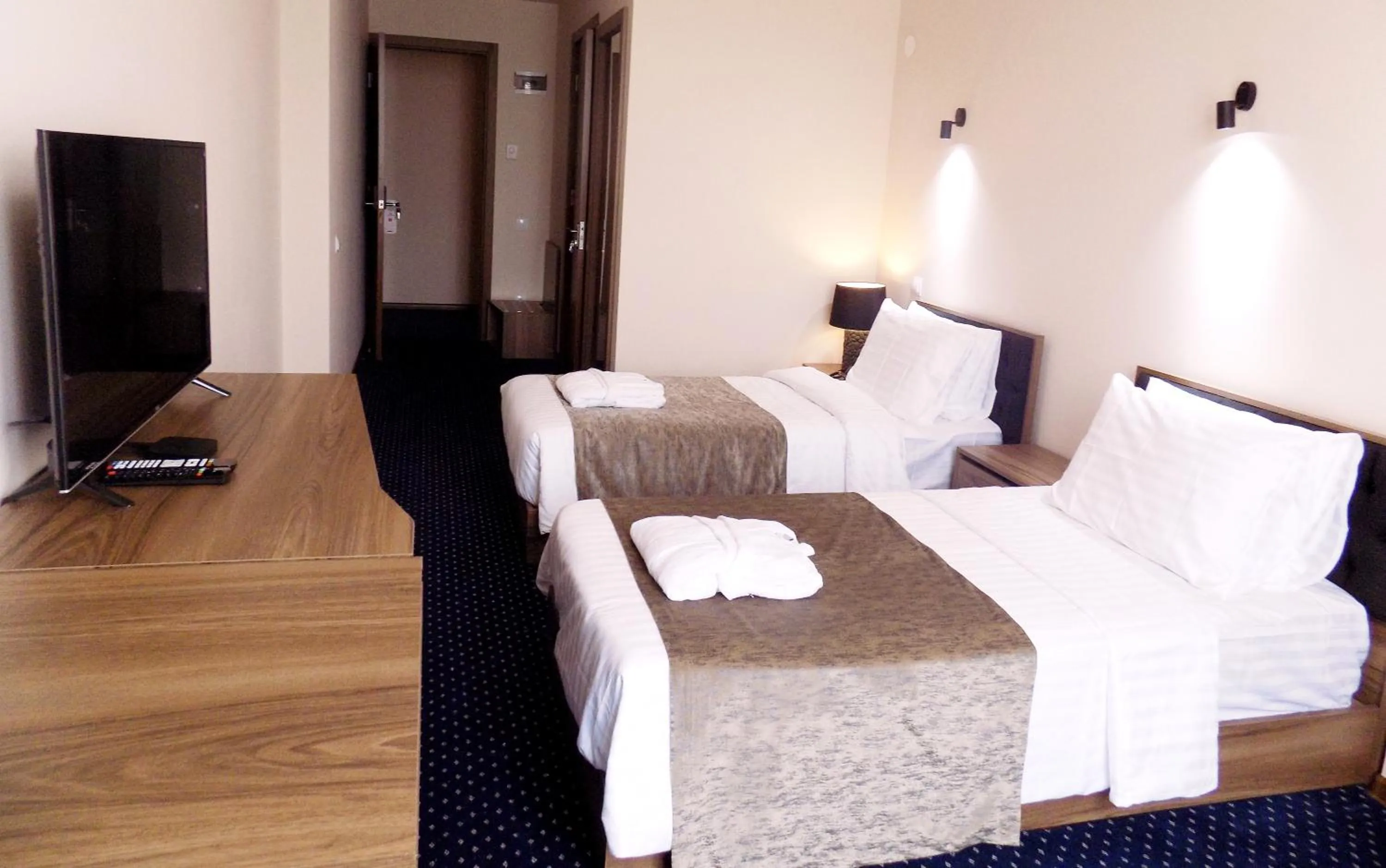 Bed in Garden Palace