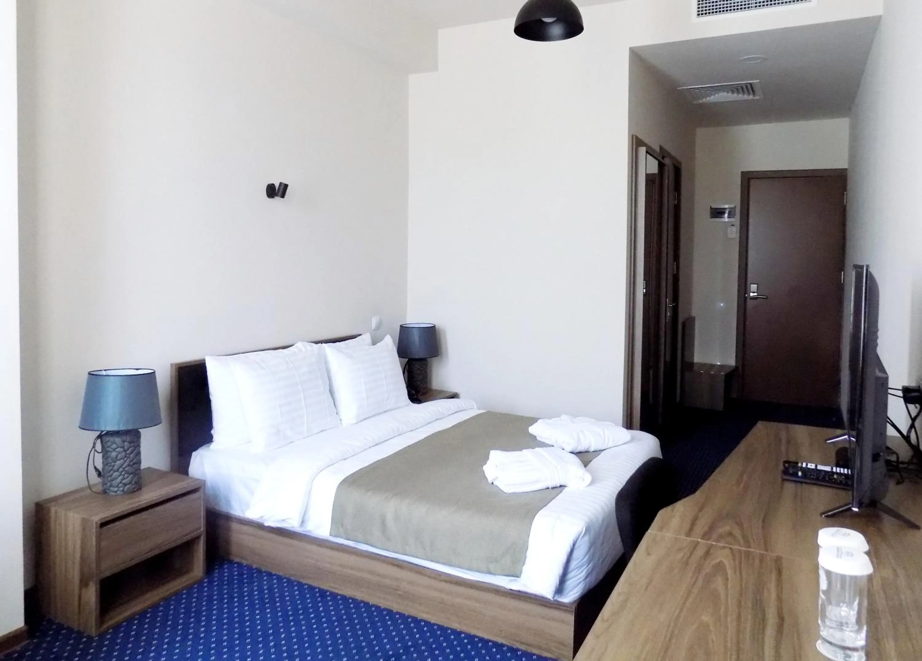 Bed in Garden Palace