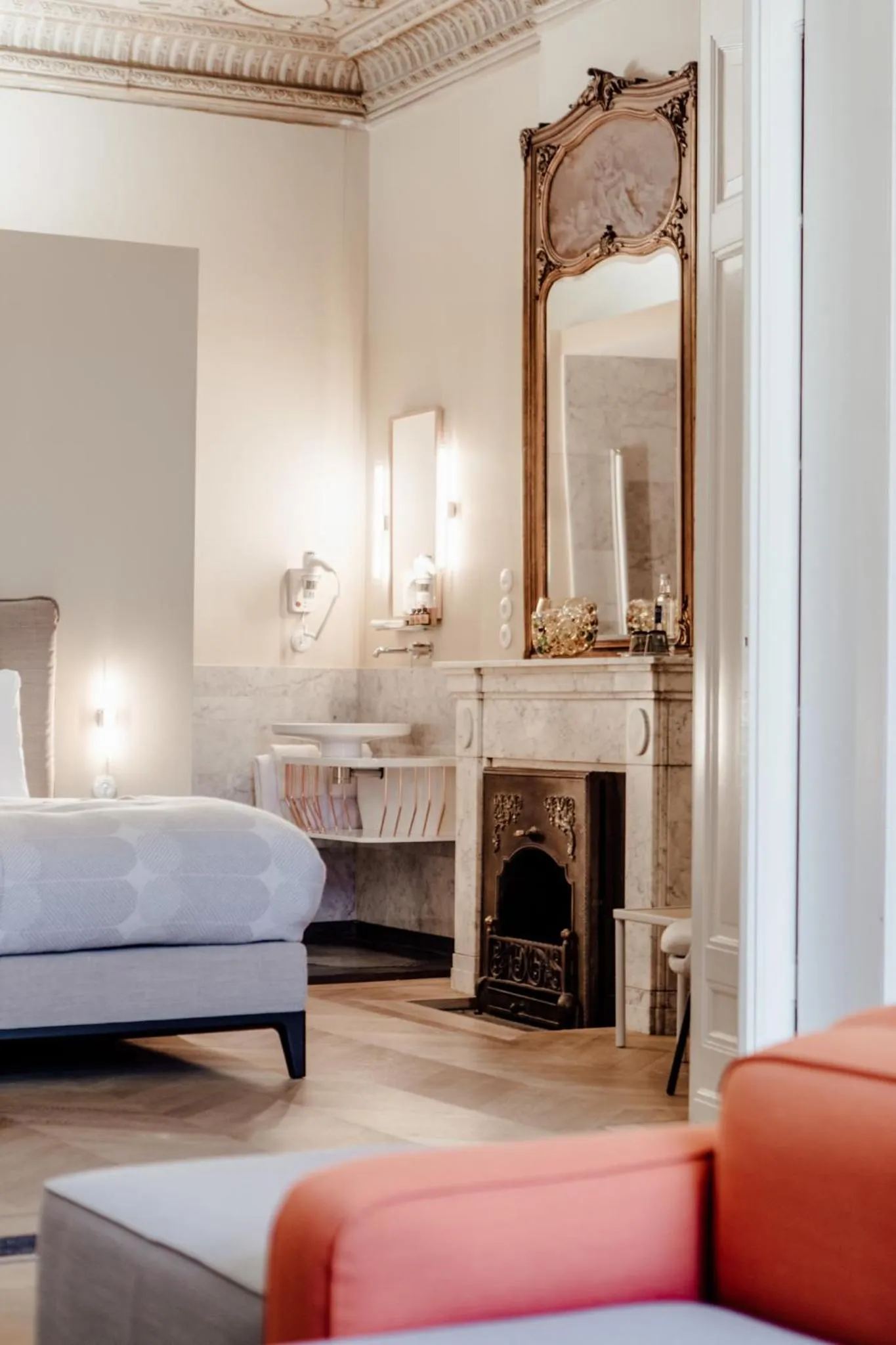 Decorative detail, Bed in Maison Haas Hustinx & Spa