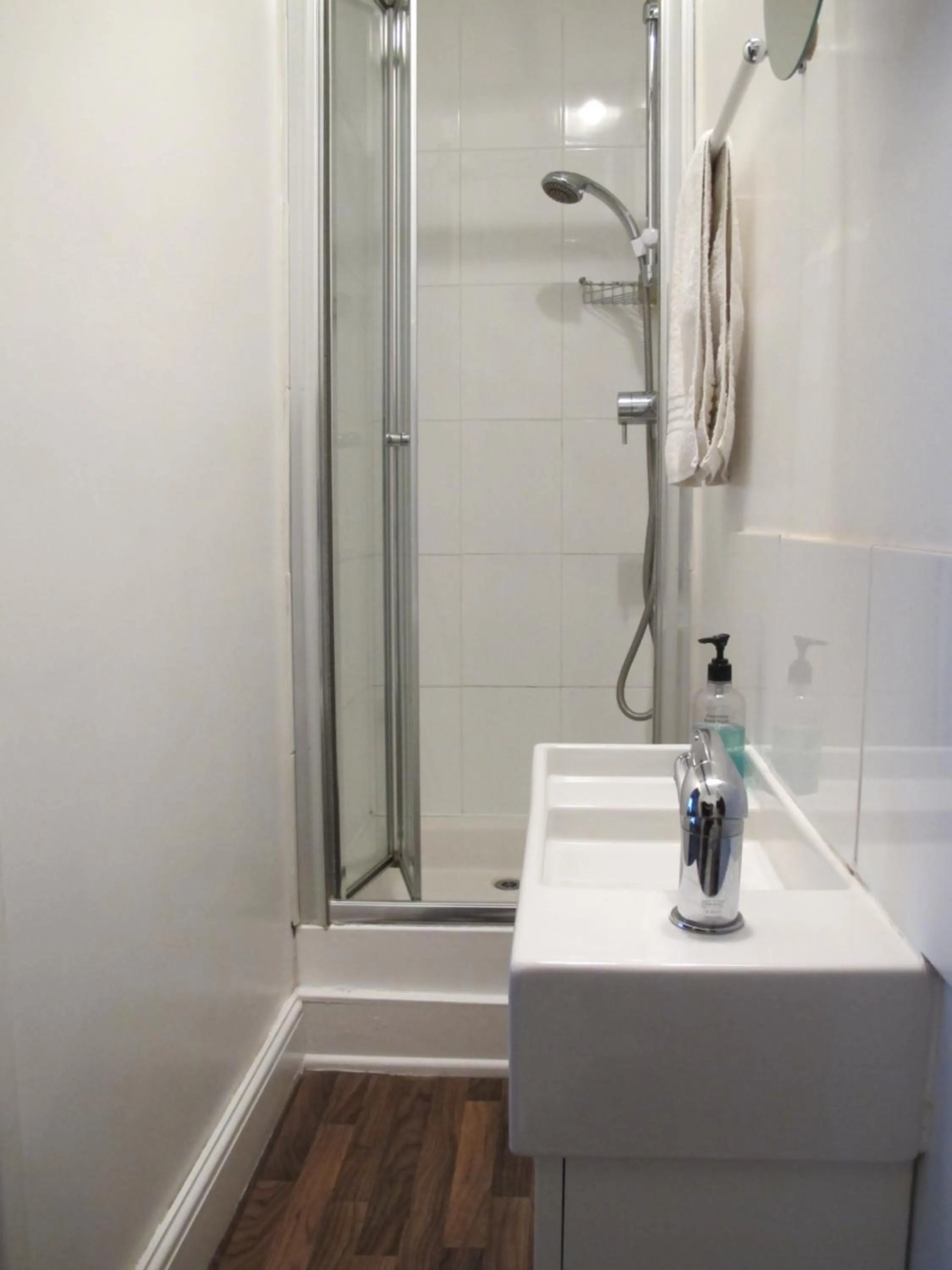 Bathroom in Stone's Throw Guest House