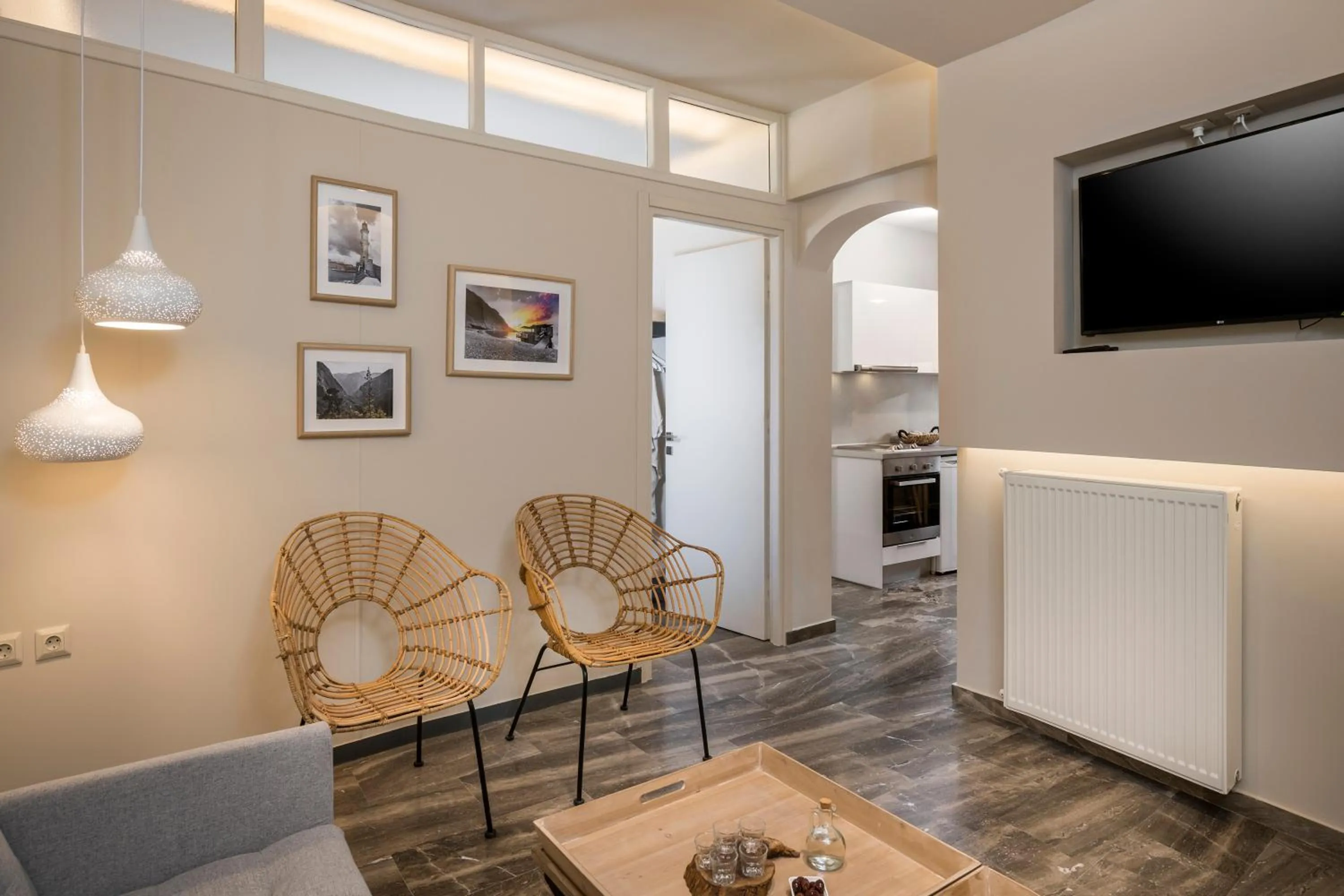 Day in Sun Ray Luxury Apartments