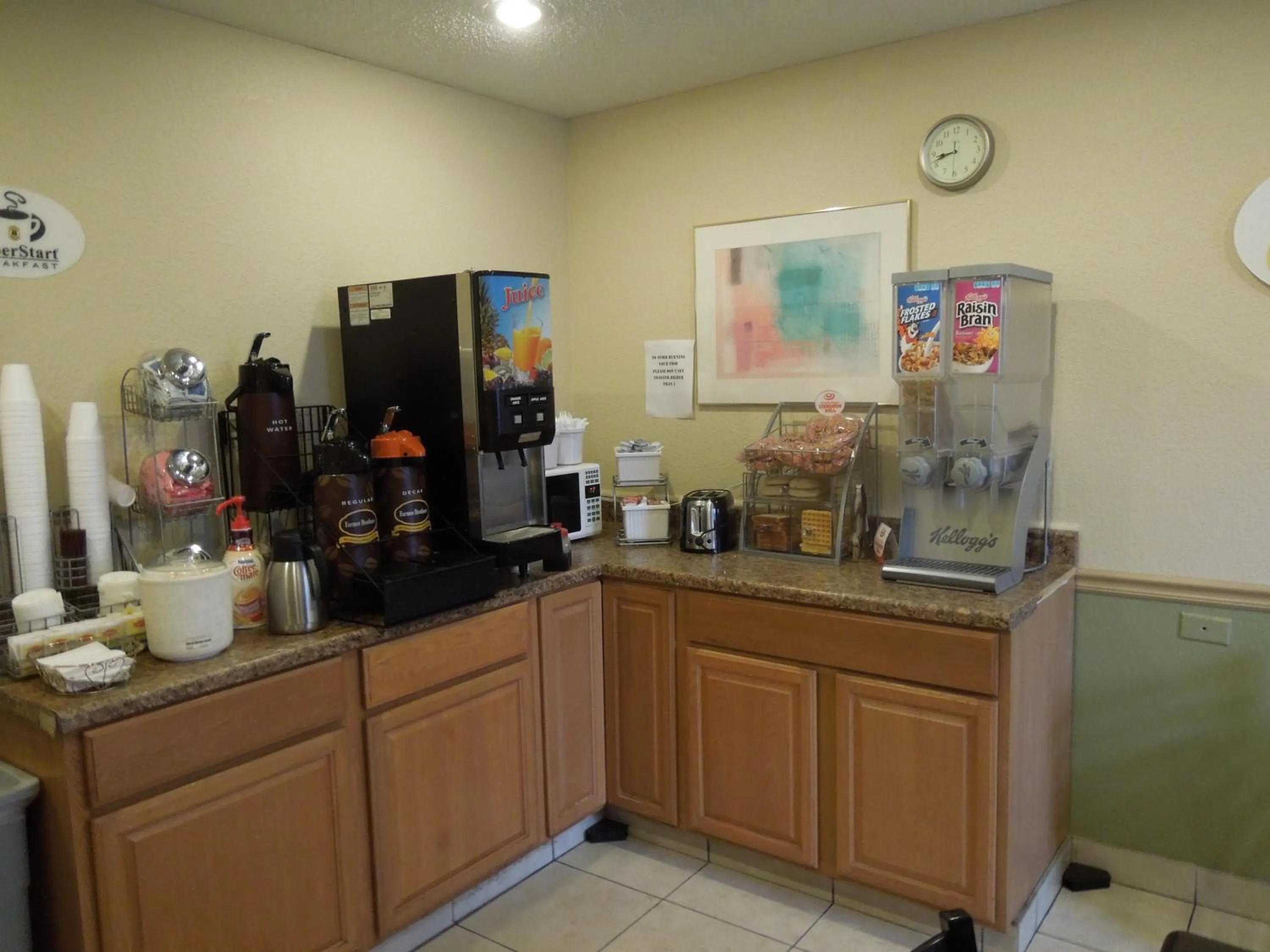 Breakfast in Super 8 by Wyndham Harrisonburg