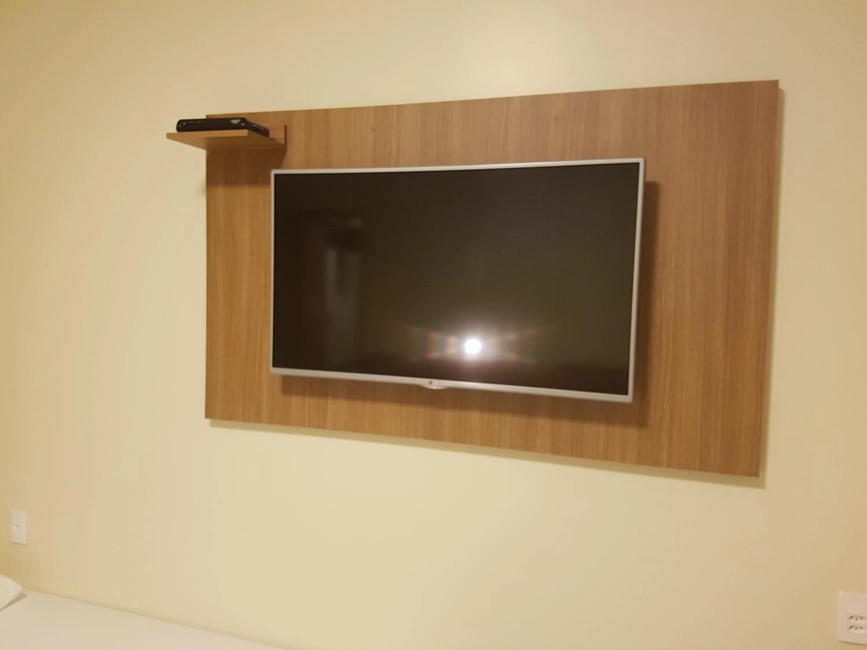 TV and multimedia in Oft Place Hotel