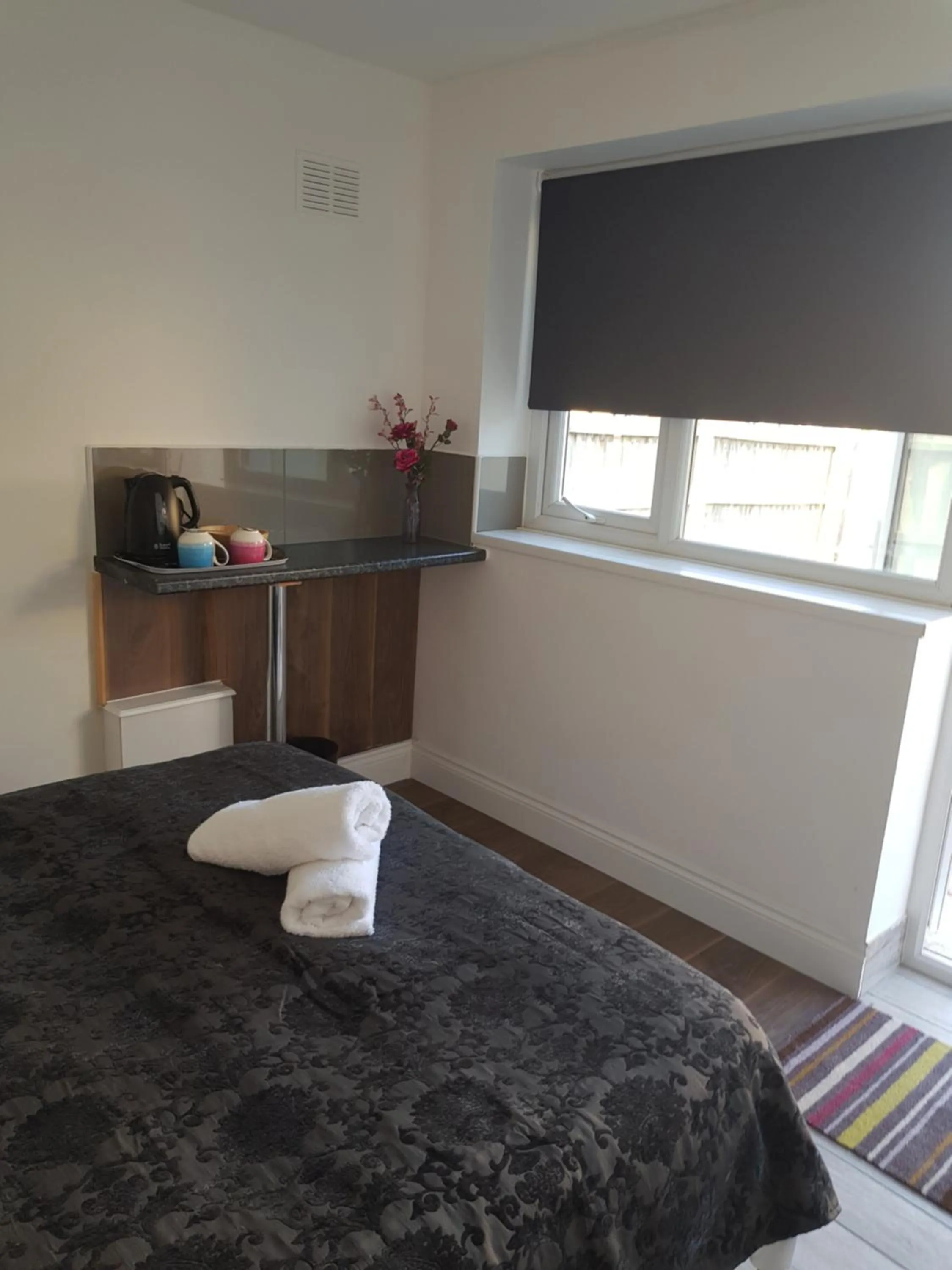 Bed in Stanwell Stansted Airport