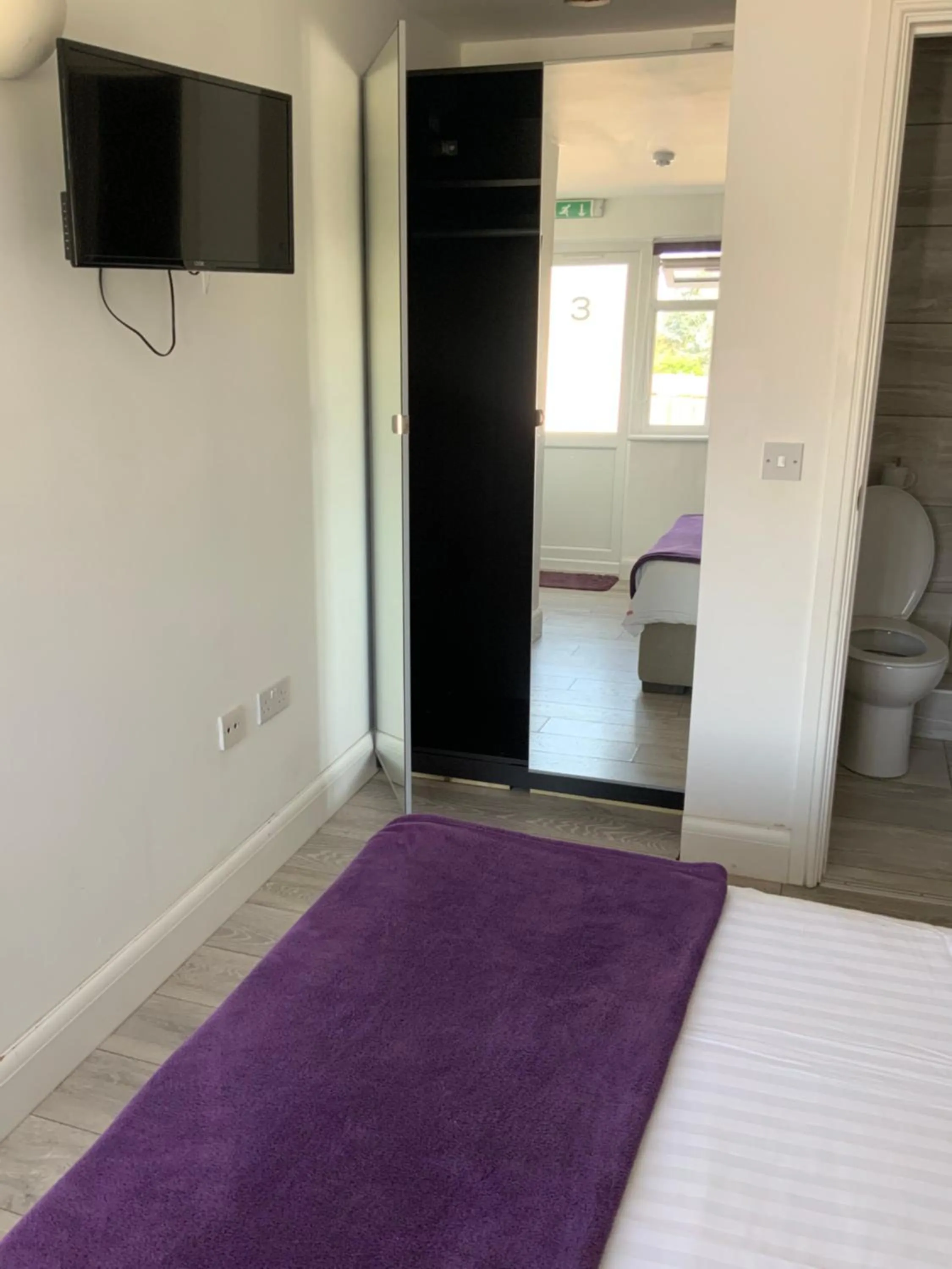 Bed in Stanwell Stansted Airport