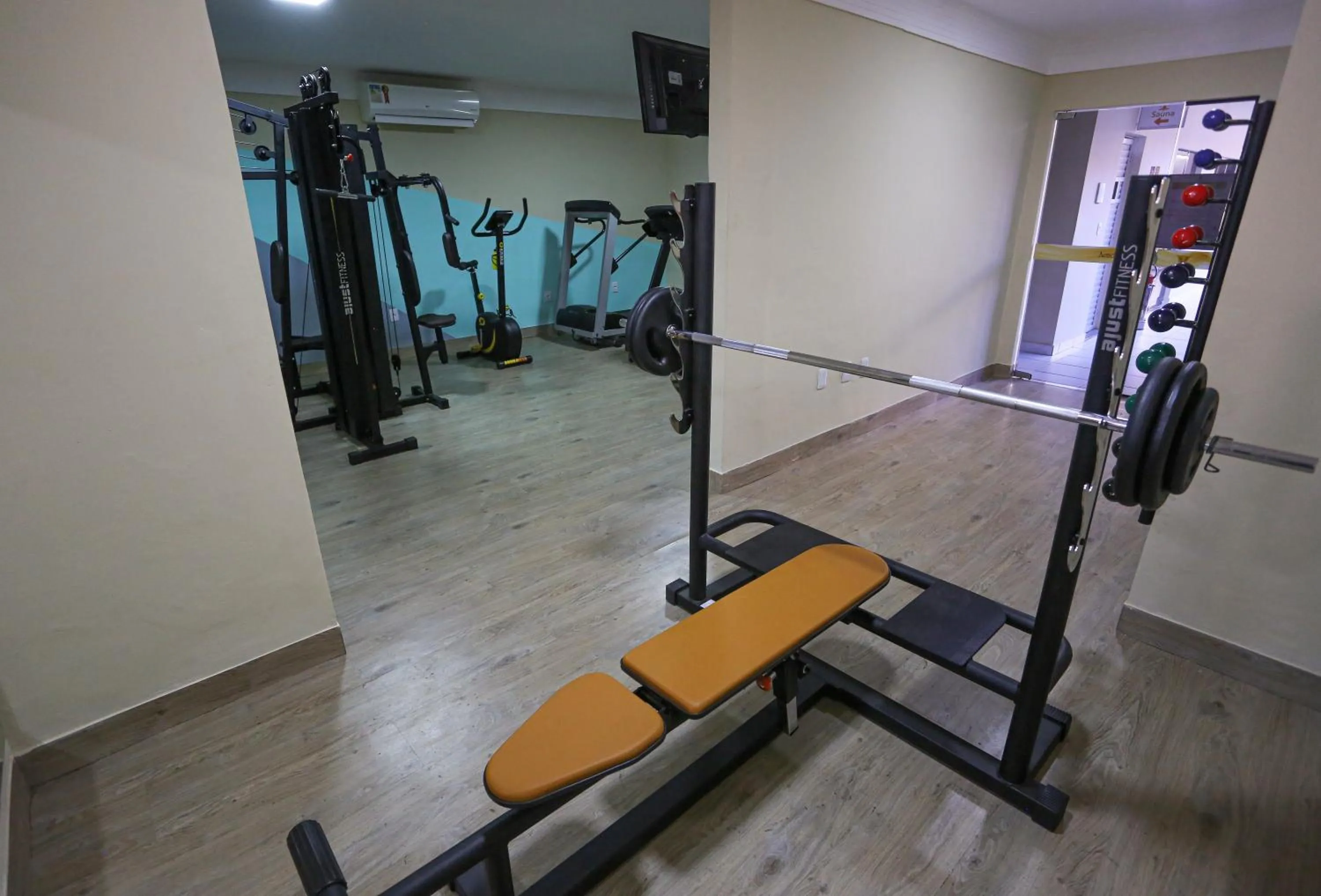 Fitness centre/facilities in Vitoria Palace Hotel