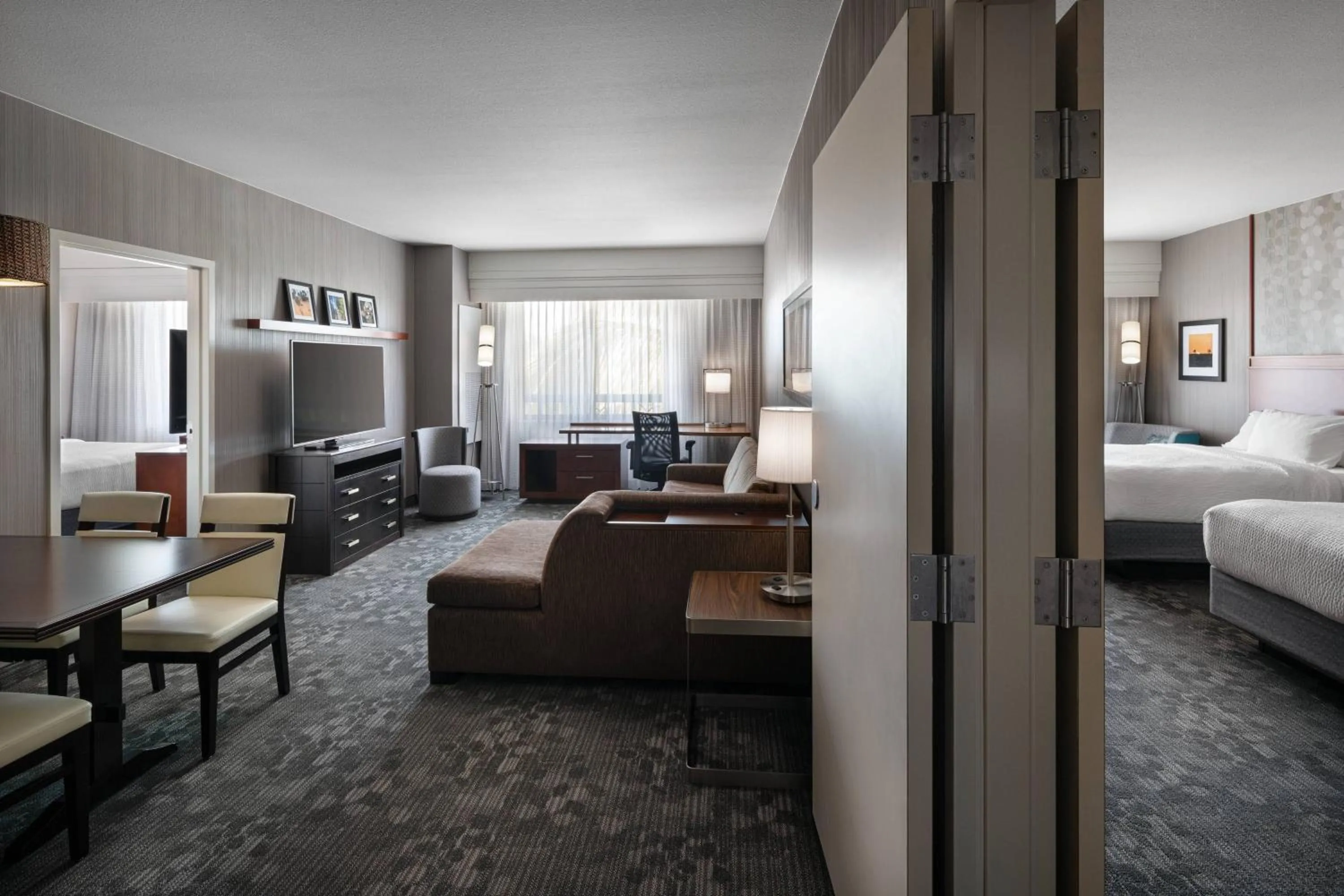 Bedroom, Bed in Courtyard by Marriott Maui Kahului Airport