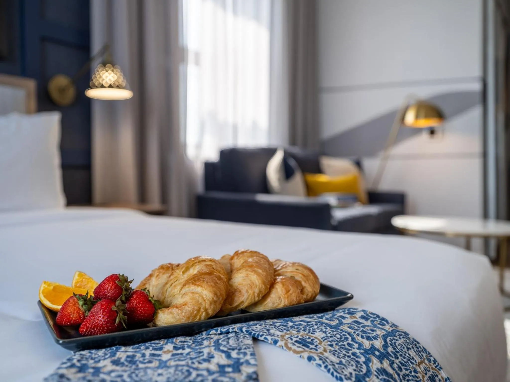 Restaurant/places to eat, Bed in voco Fiorello - LaGuardia Airport by IHG