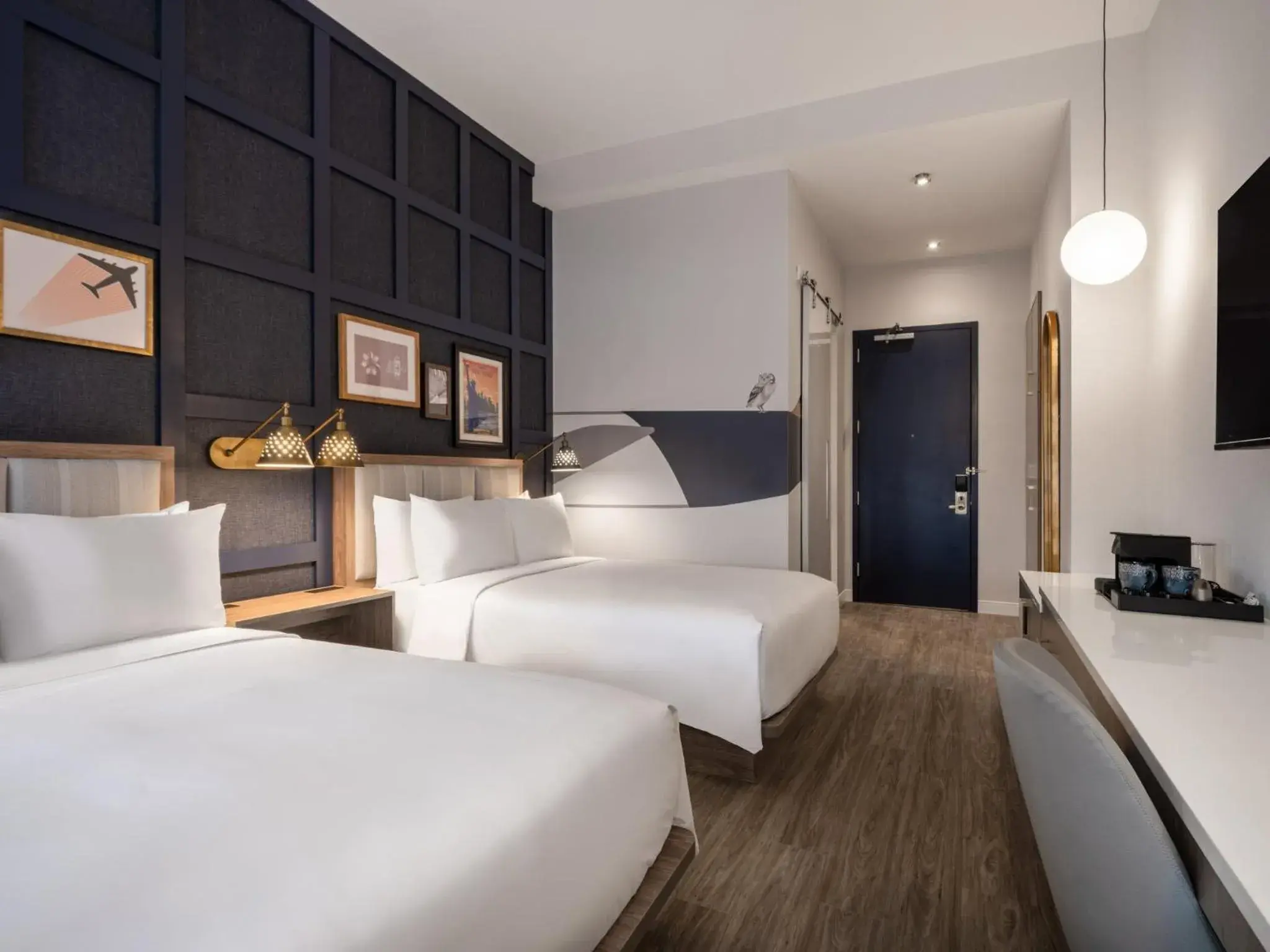 Standard Double Room with Two Double Beds in voco Fiorello - LaGuardia East by IHG Standard Double Room with Two Double Beds in voco Fiorello - LaGuardia East by IHG
