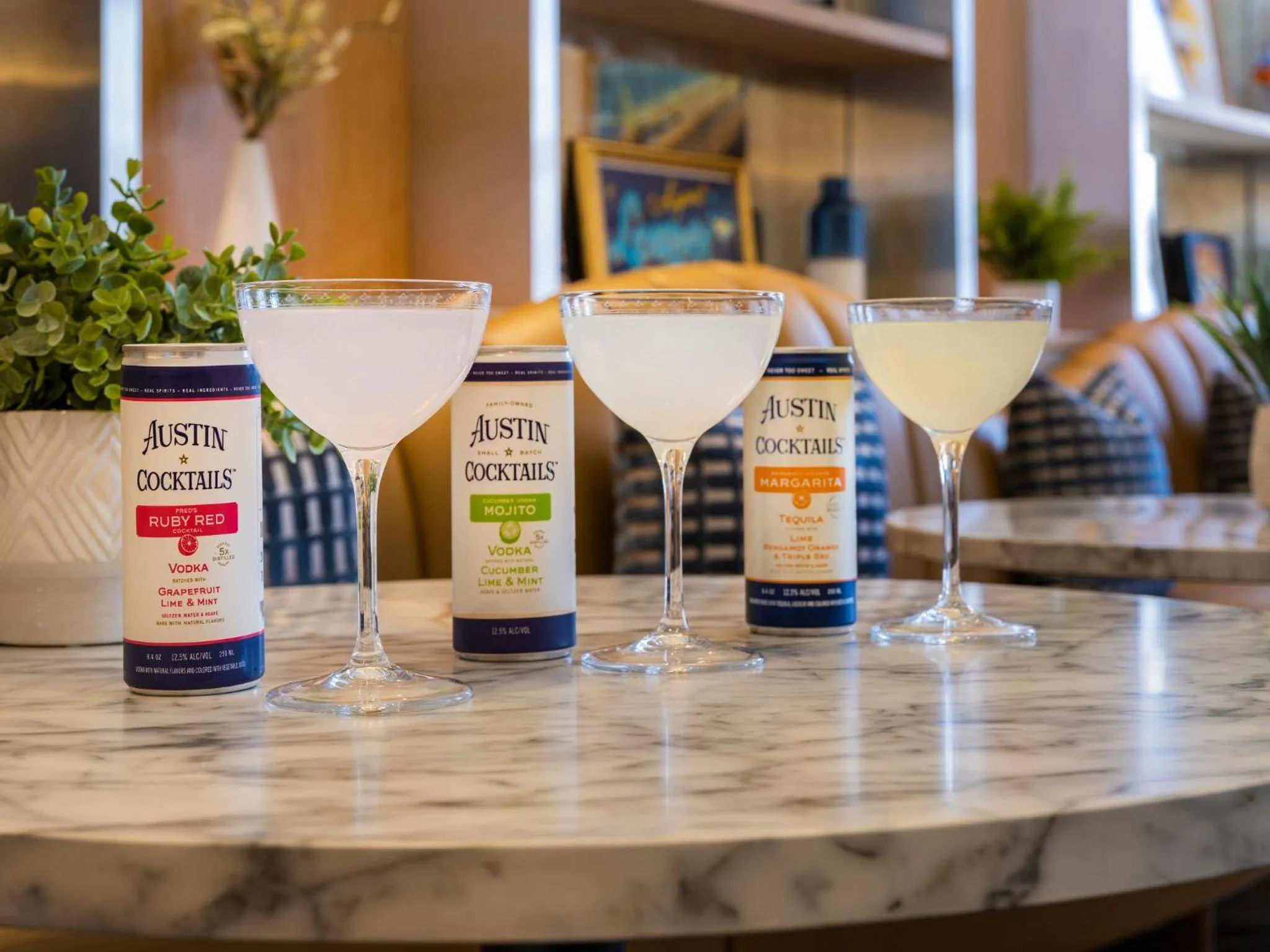 Photo of the whole room in voco Fiorello - LaGuardia Airport by IHG