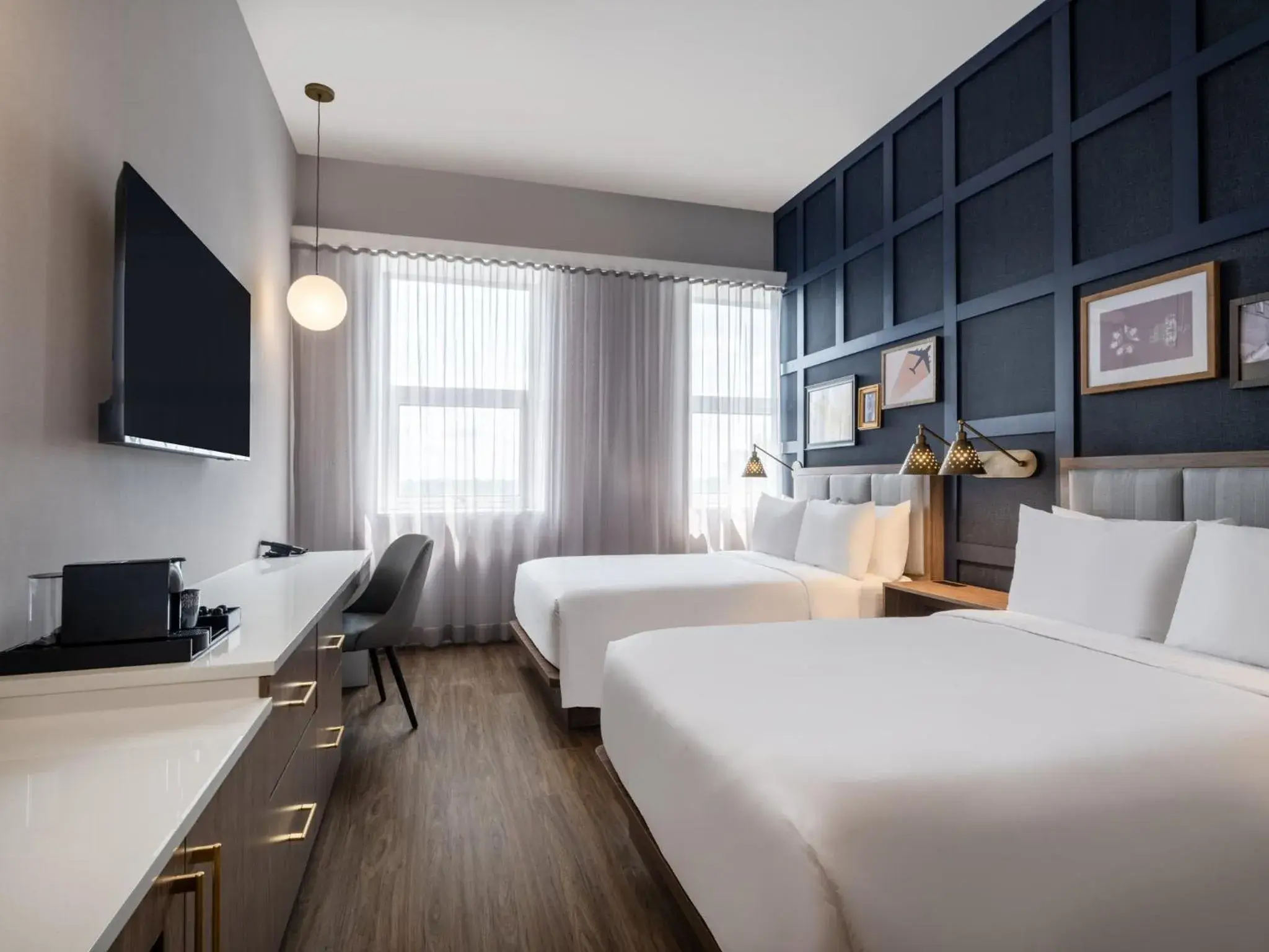 Double Room with Two Double Beds - Disability Access in voco Fiorello - LaGuardia East by IHG Double Room with Two Double Beds - Disability Access in voco Fiorello - LaGuardia East by IHG