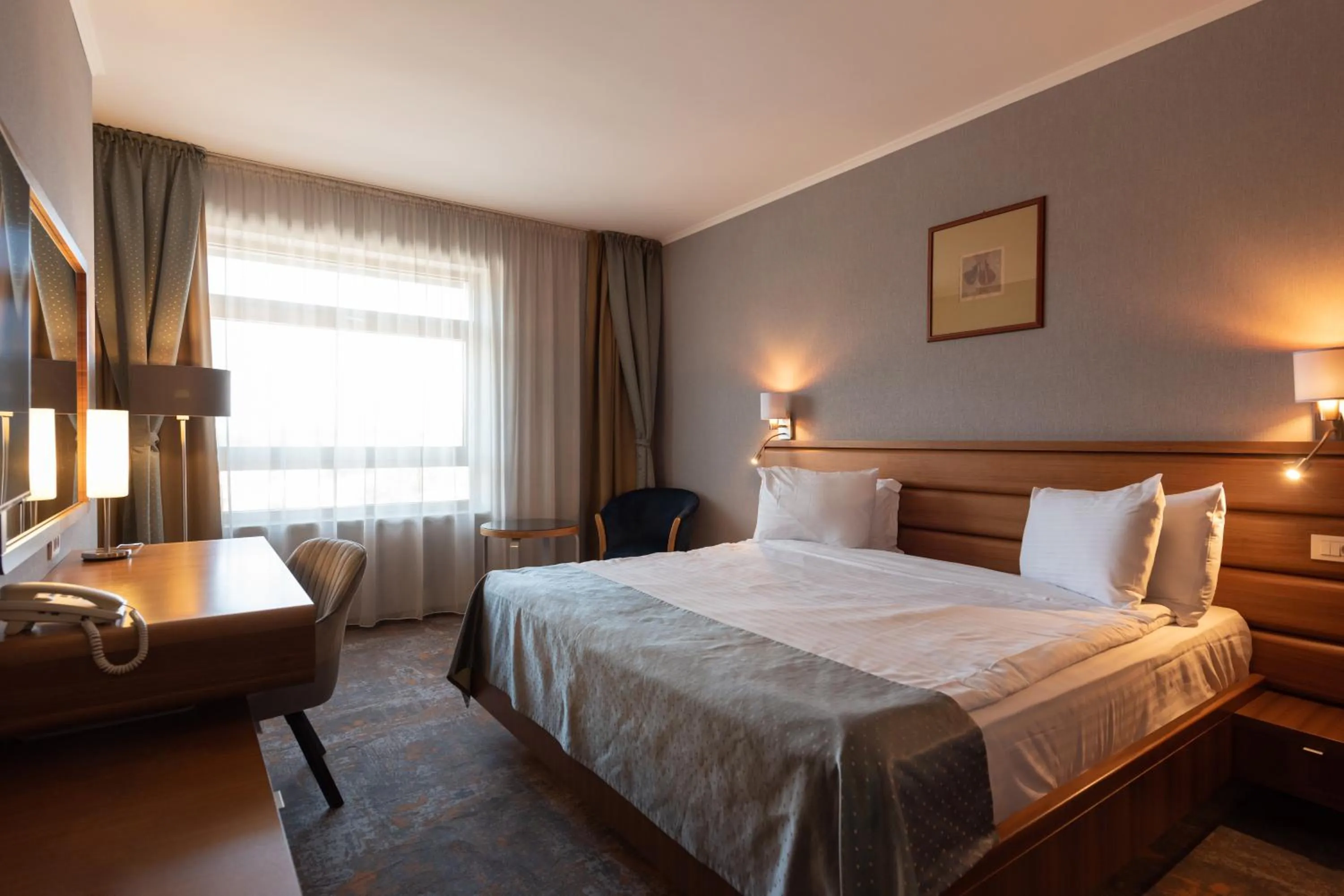 Photo of the whole room, Bed in Wyndham Cluj