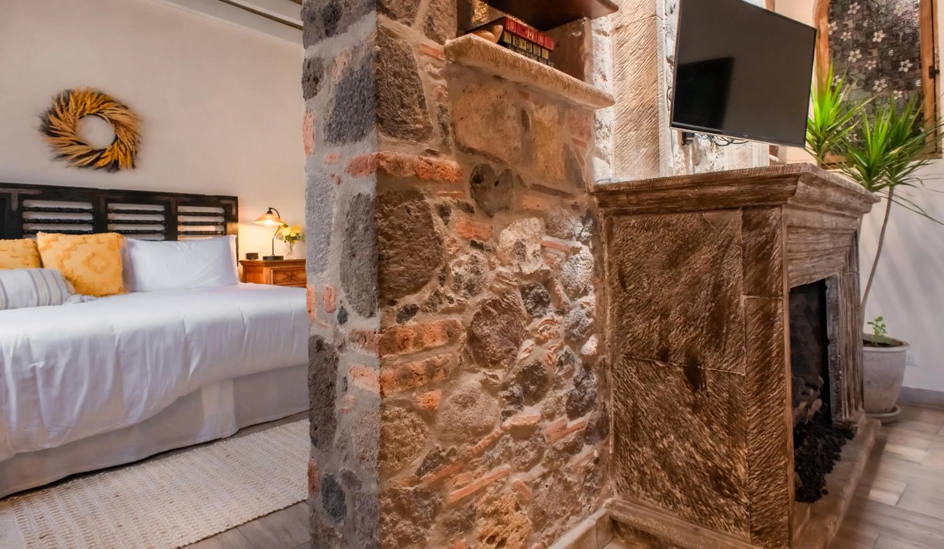 TV and multimedia, Bed in Casa Sollano 34