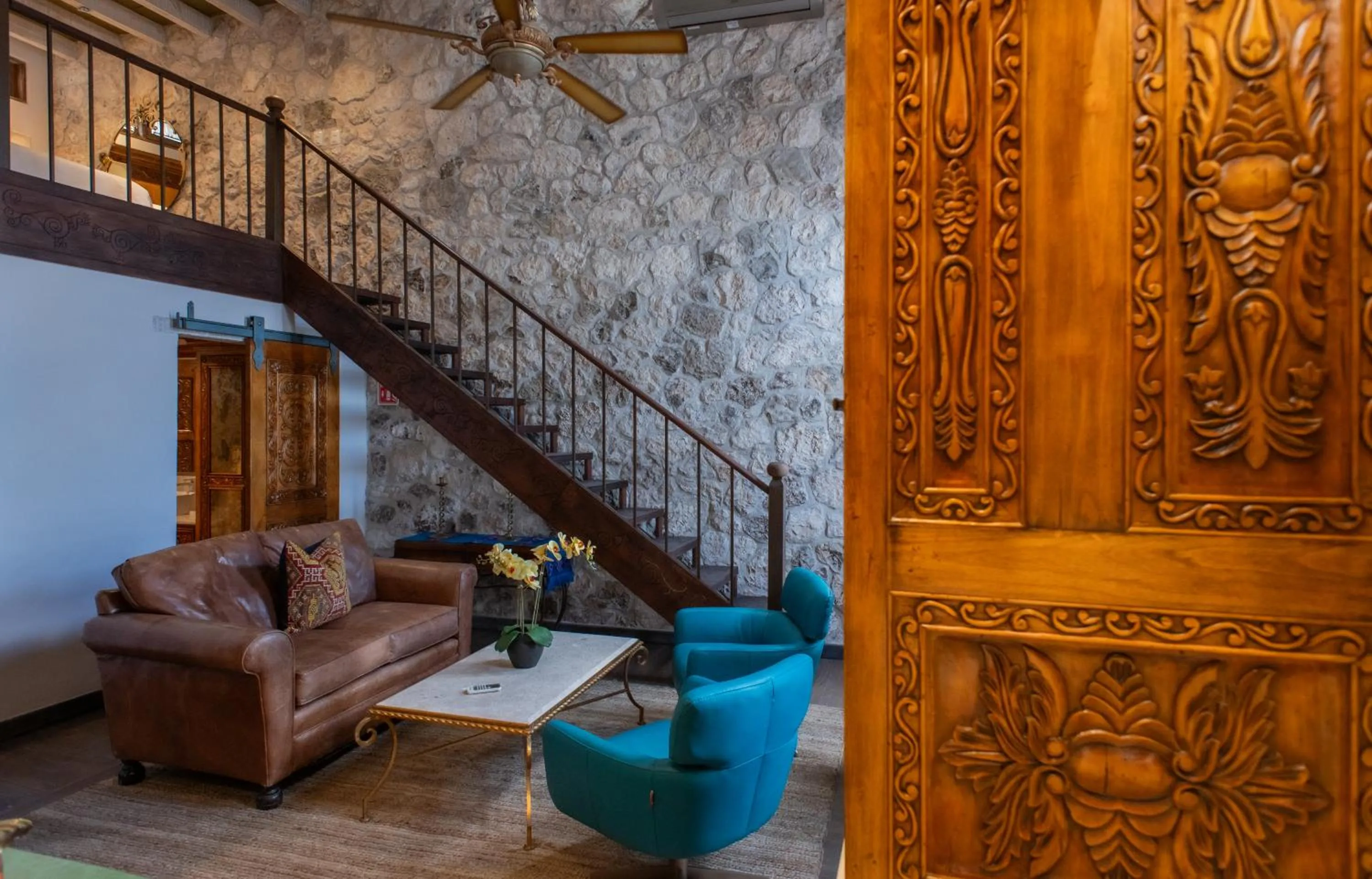 Seating area in Casa Sollano 34