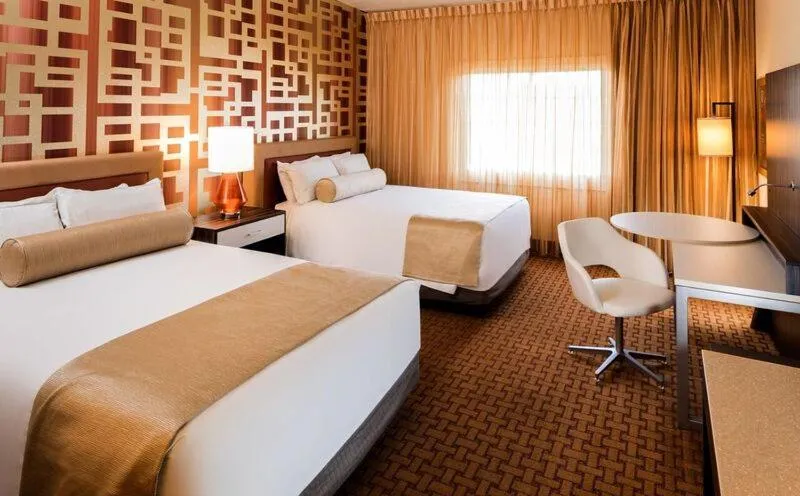 Bedroom, Bed in Eureka Casino Resort