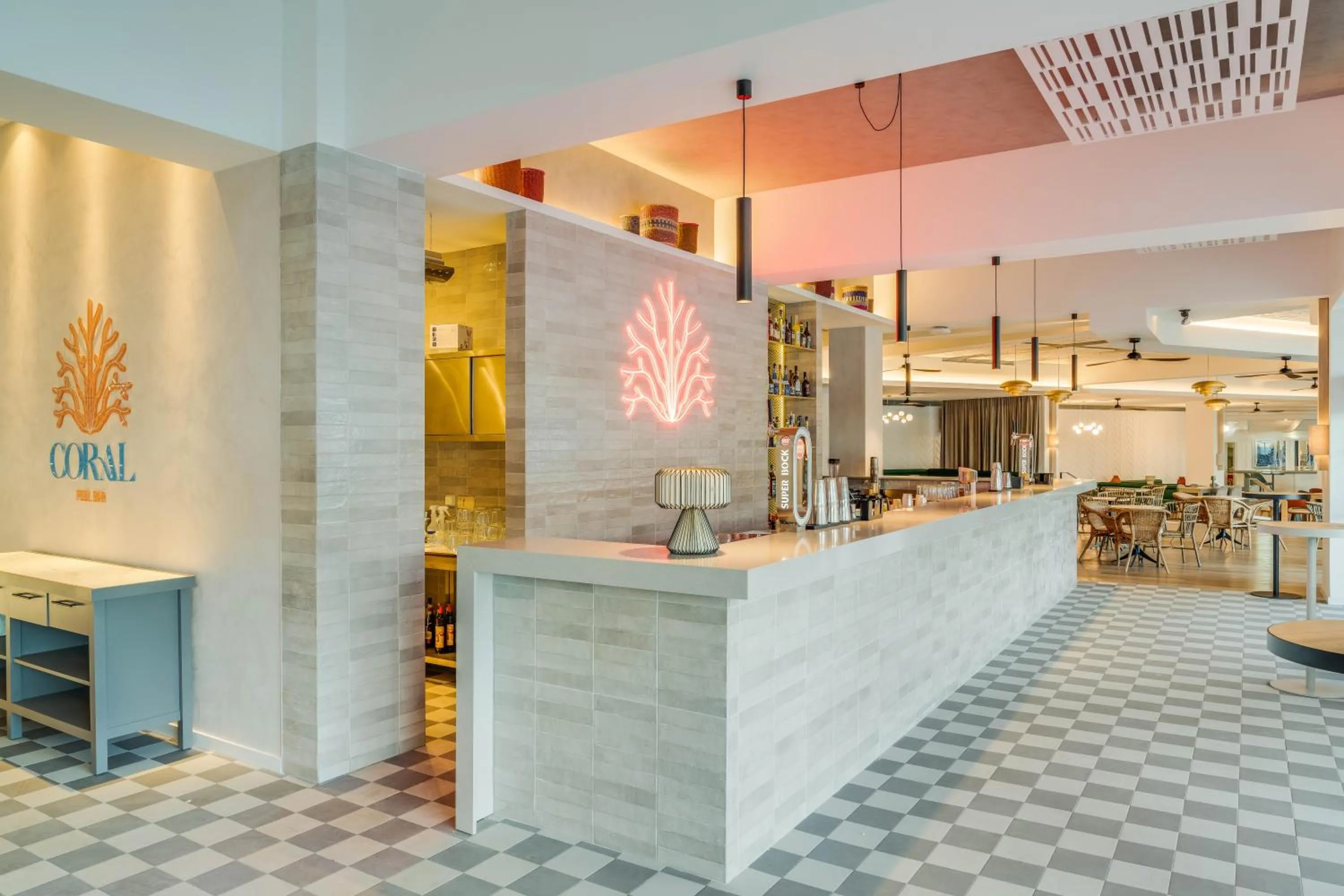 Lounge or bar in Pestana Blue Alvor Beach - All Inclusive Hotel