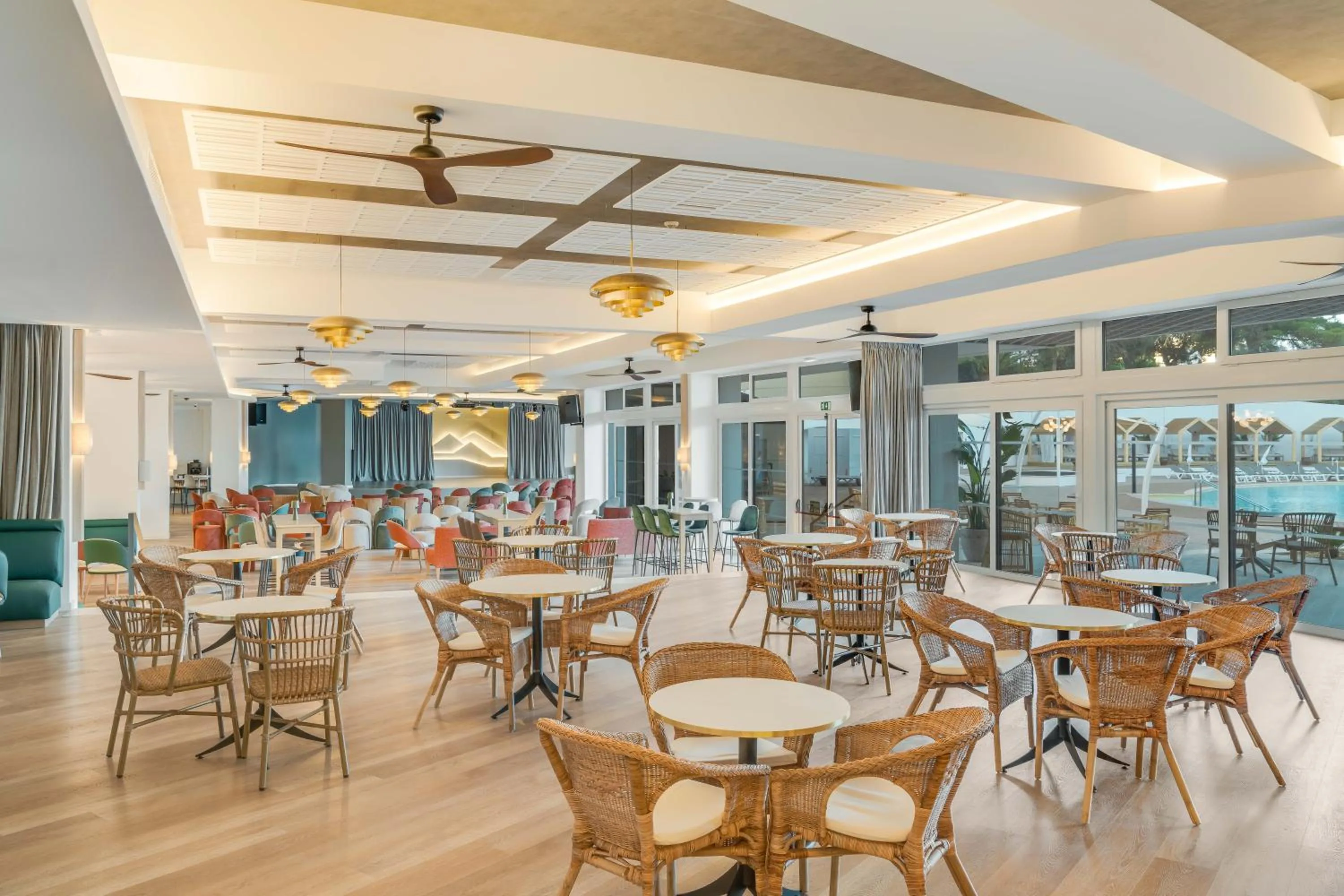 Living room in Pestana Blue Alvor Beach - All Inclusive Hotel