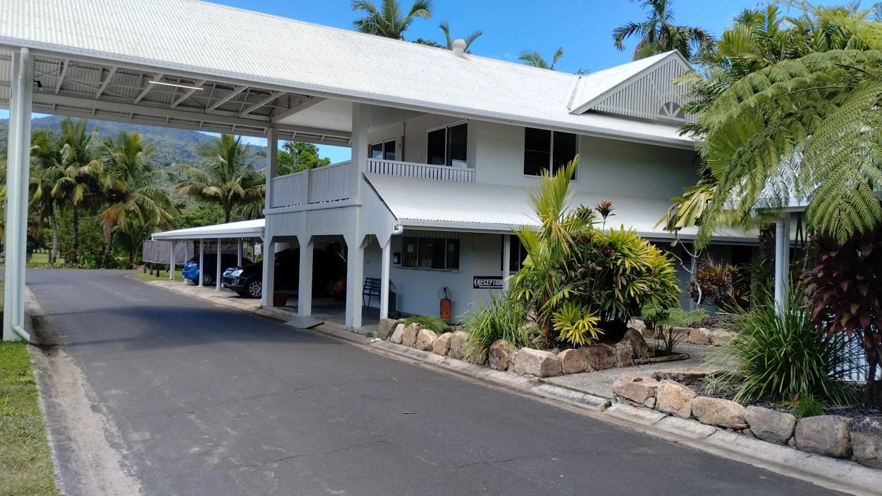 Property building in Tully Motel