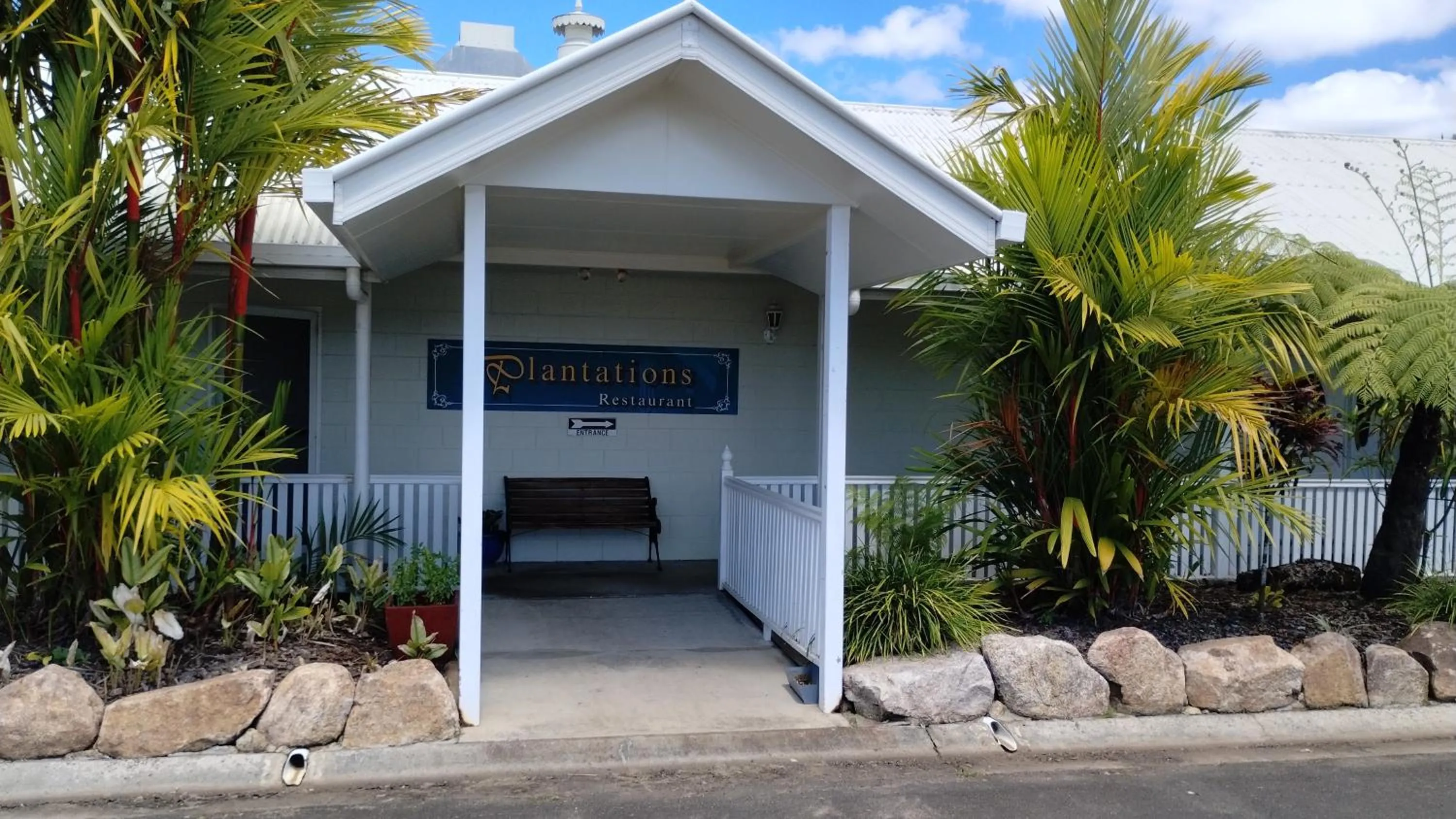 Restaurant/places to eat in Tully Motel