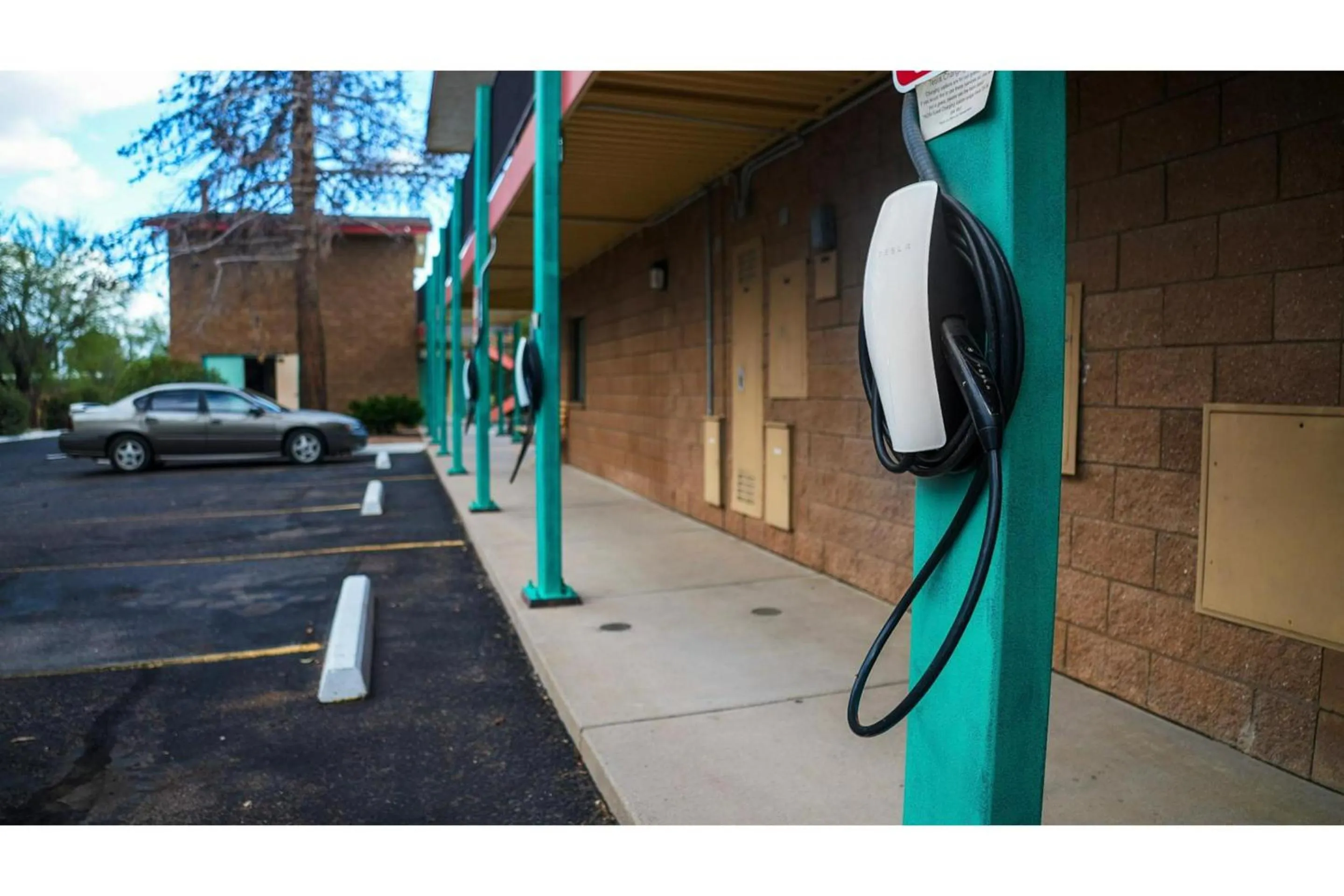 Parking in Sierra Inn Capital O ft Huachuca