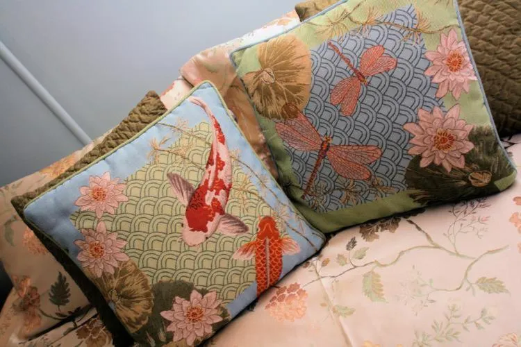 Bed in Westbury Gingerbread Cottages