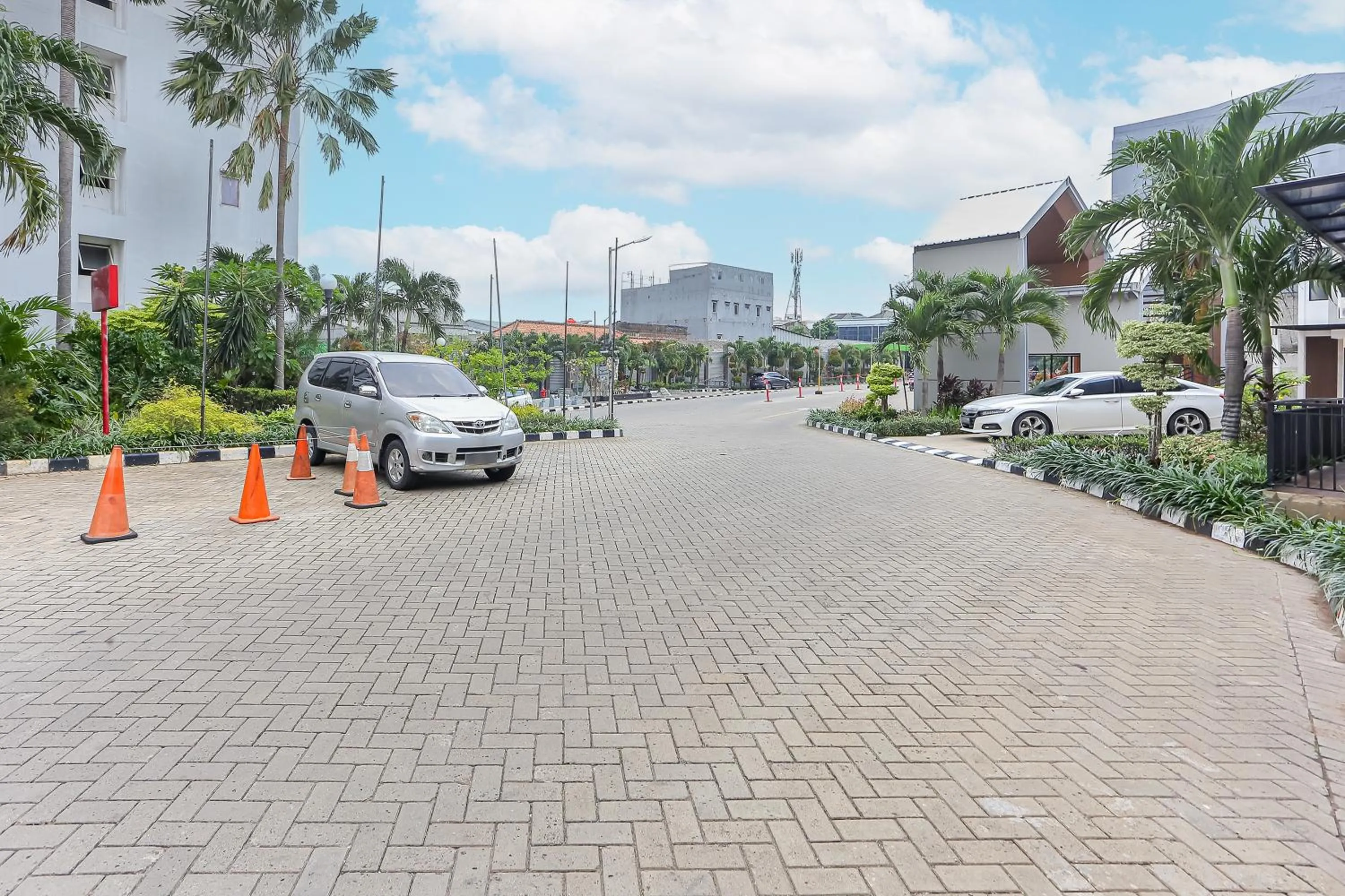 Parking in Juragan Room