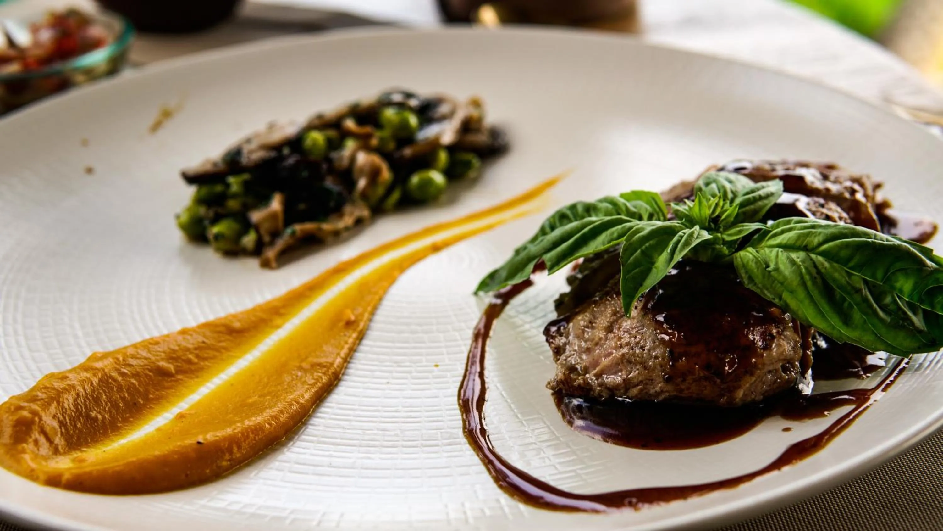 Restaurant/places to eat in MATHIS Retreat Ubud