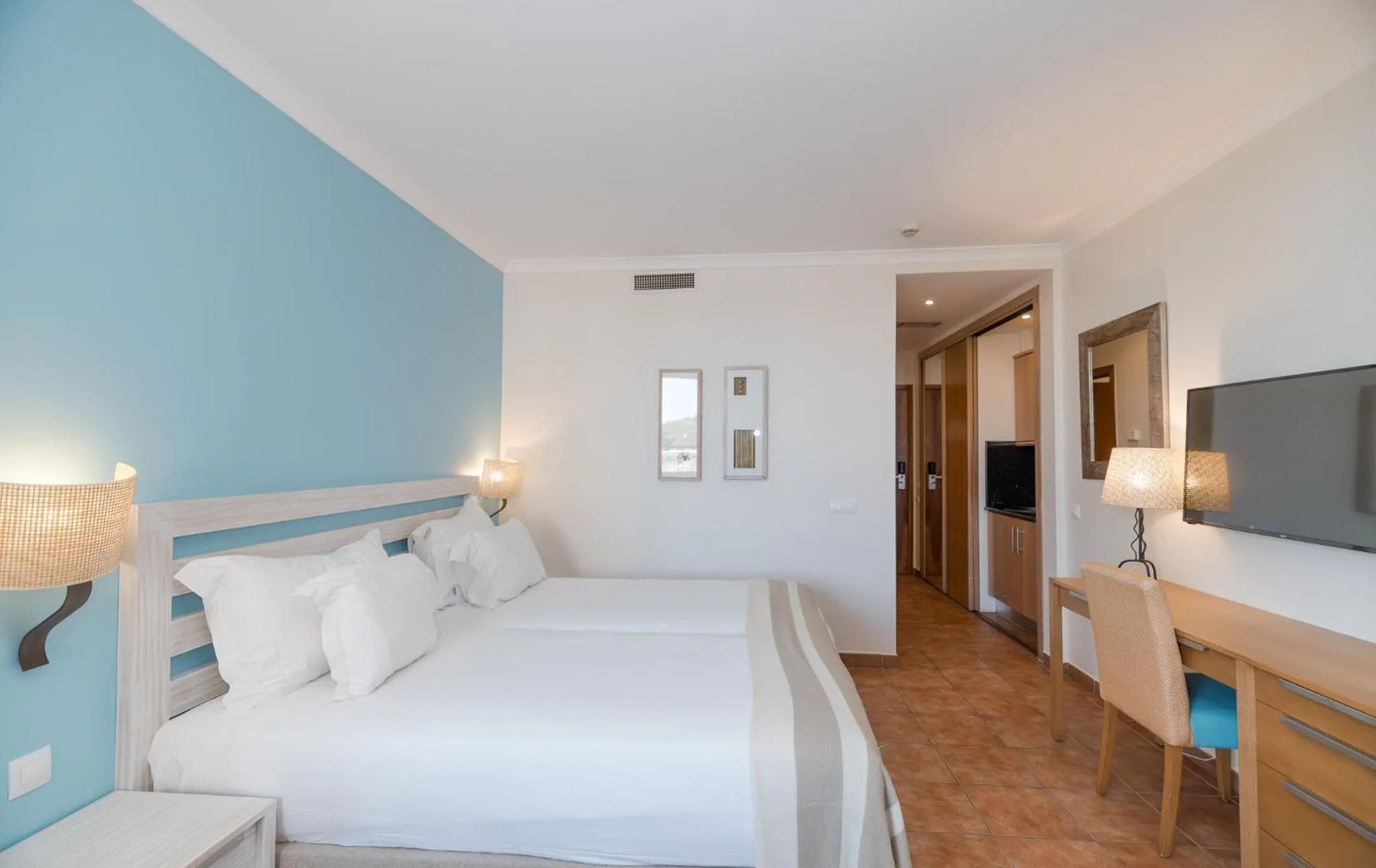 Bedroom, Bed in Pestana Viking Beach & SPA Resort