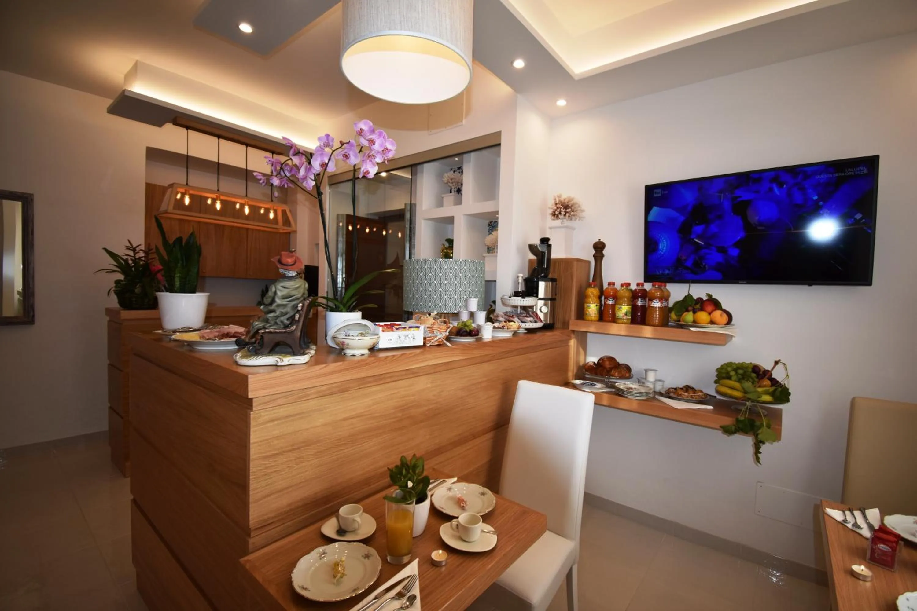 Buffet breakfast in Melody Sorrento Suites