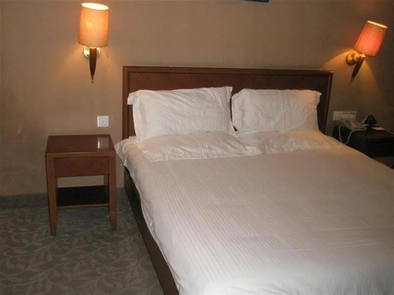 GreenTree Inn Dongguan Houjie Business Hotel