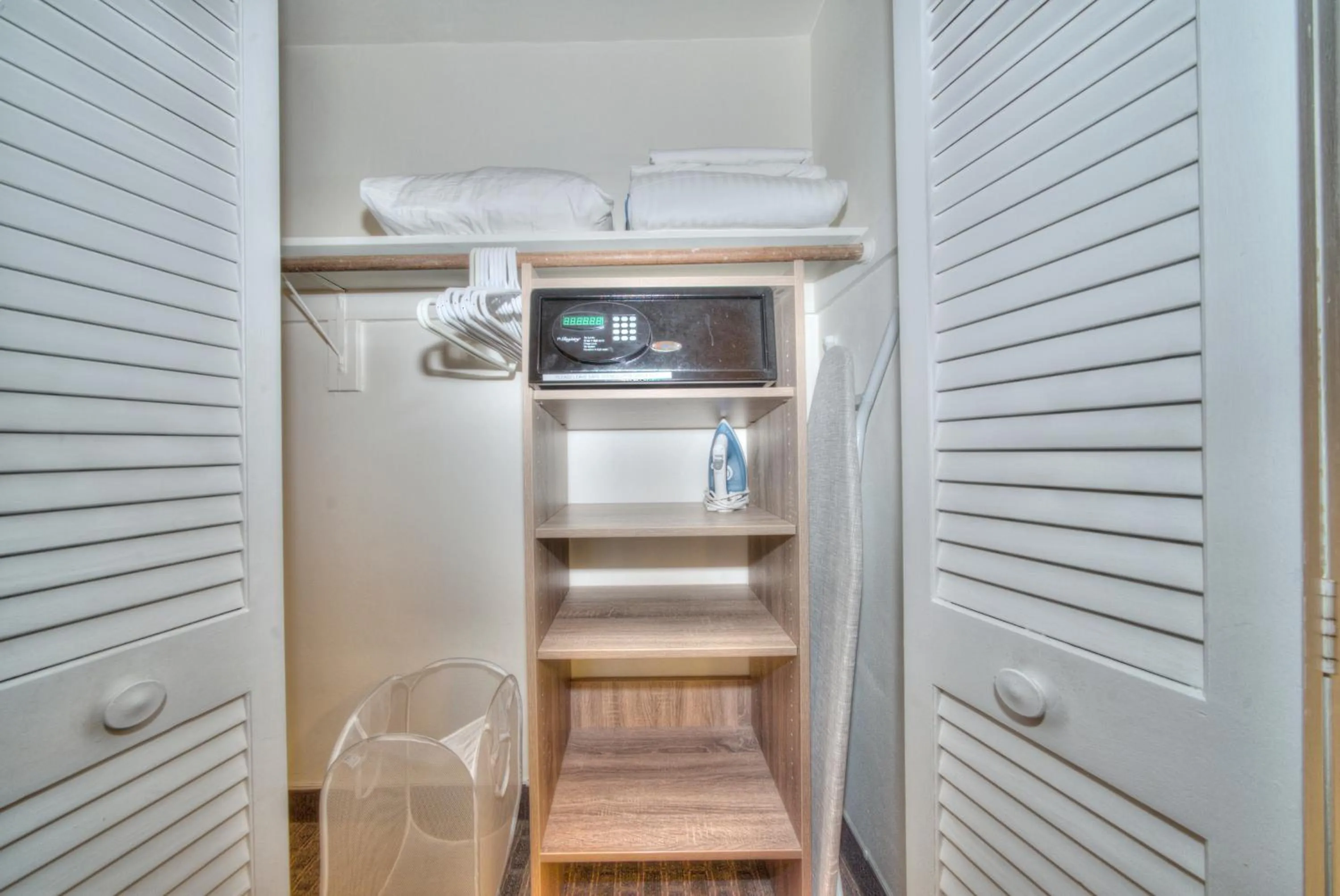 Bedroom in Club Lux Resort By The Beach