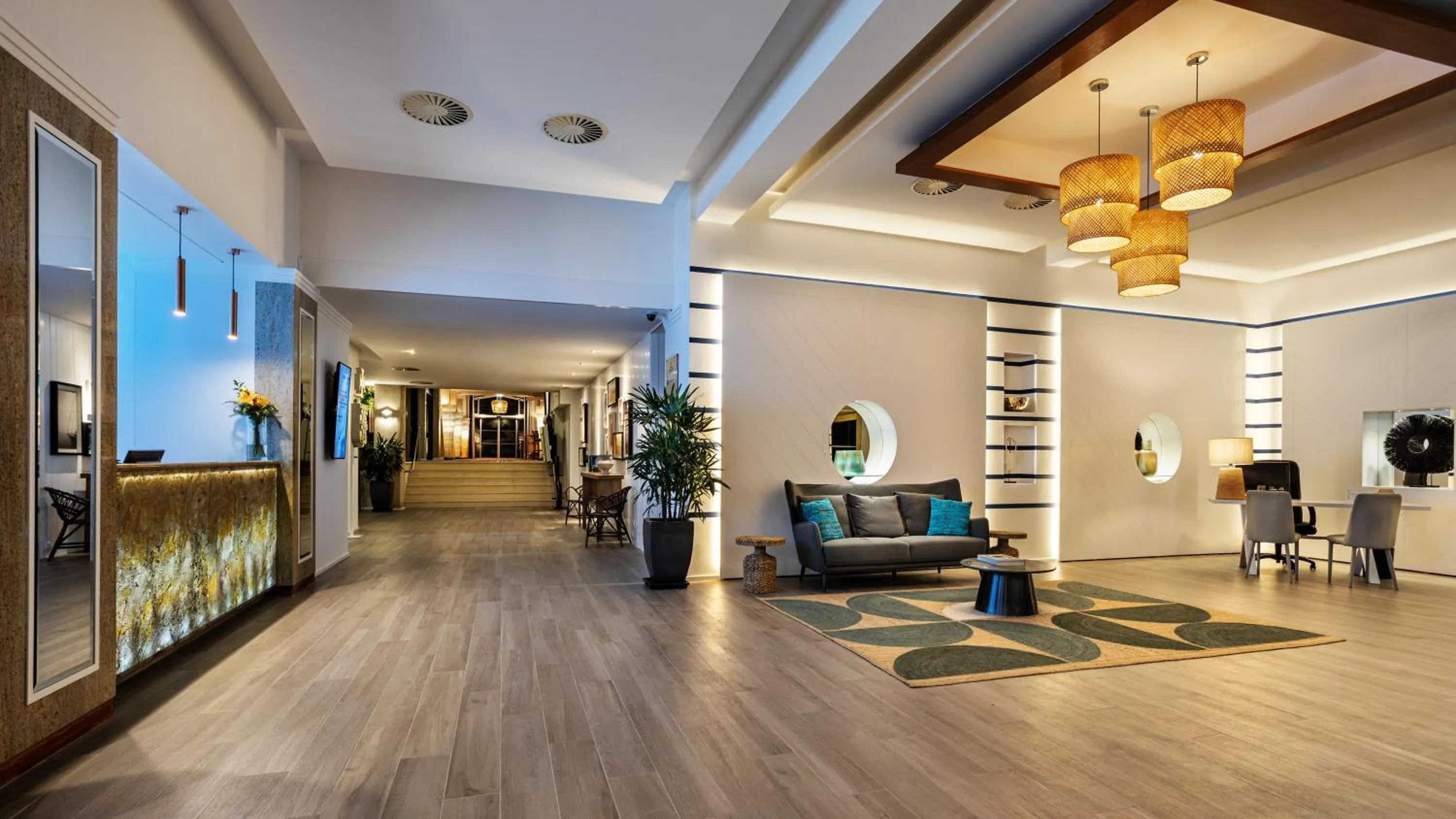 Lounge or bar in Pestana D. João II Beach & Golf Resort