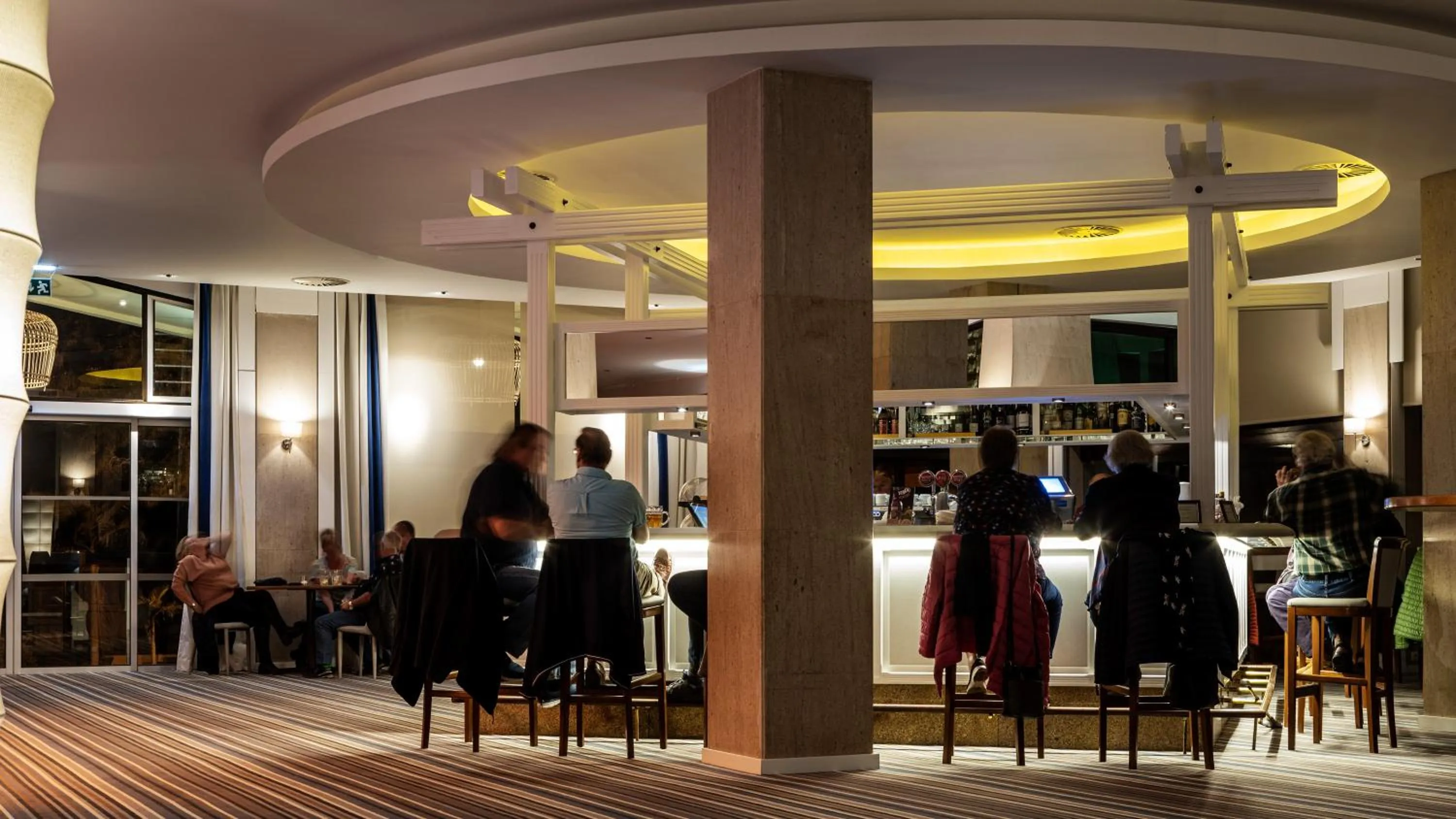 Lounge or bar in Pestana D. João II Beach & Golf Resort