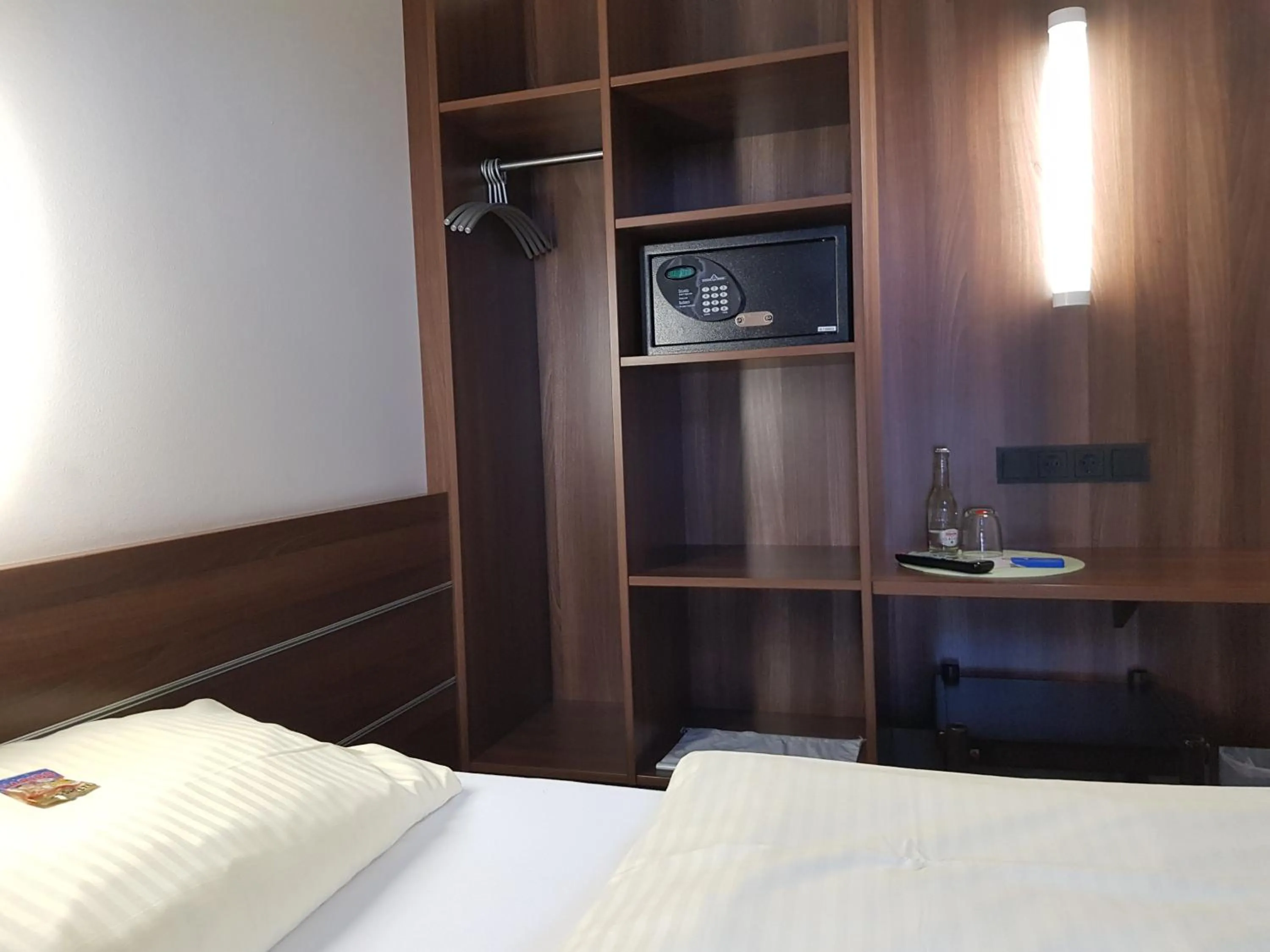 Photo of the whole room, Bed in Zum Eichenzeller