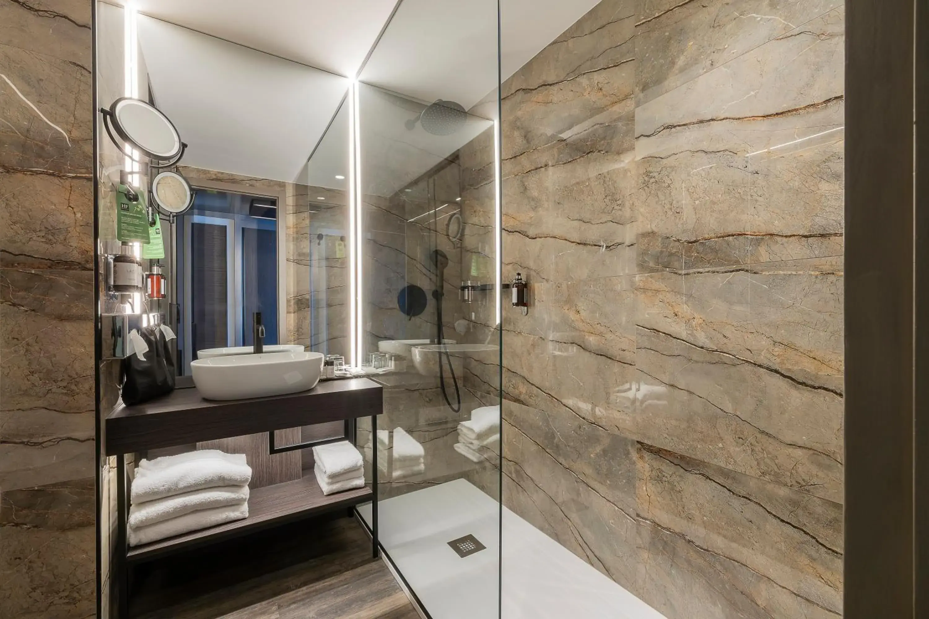 Deluxe Room in HF Ipanema Porto Deluxe Room in HF Ipanema Porto