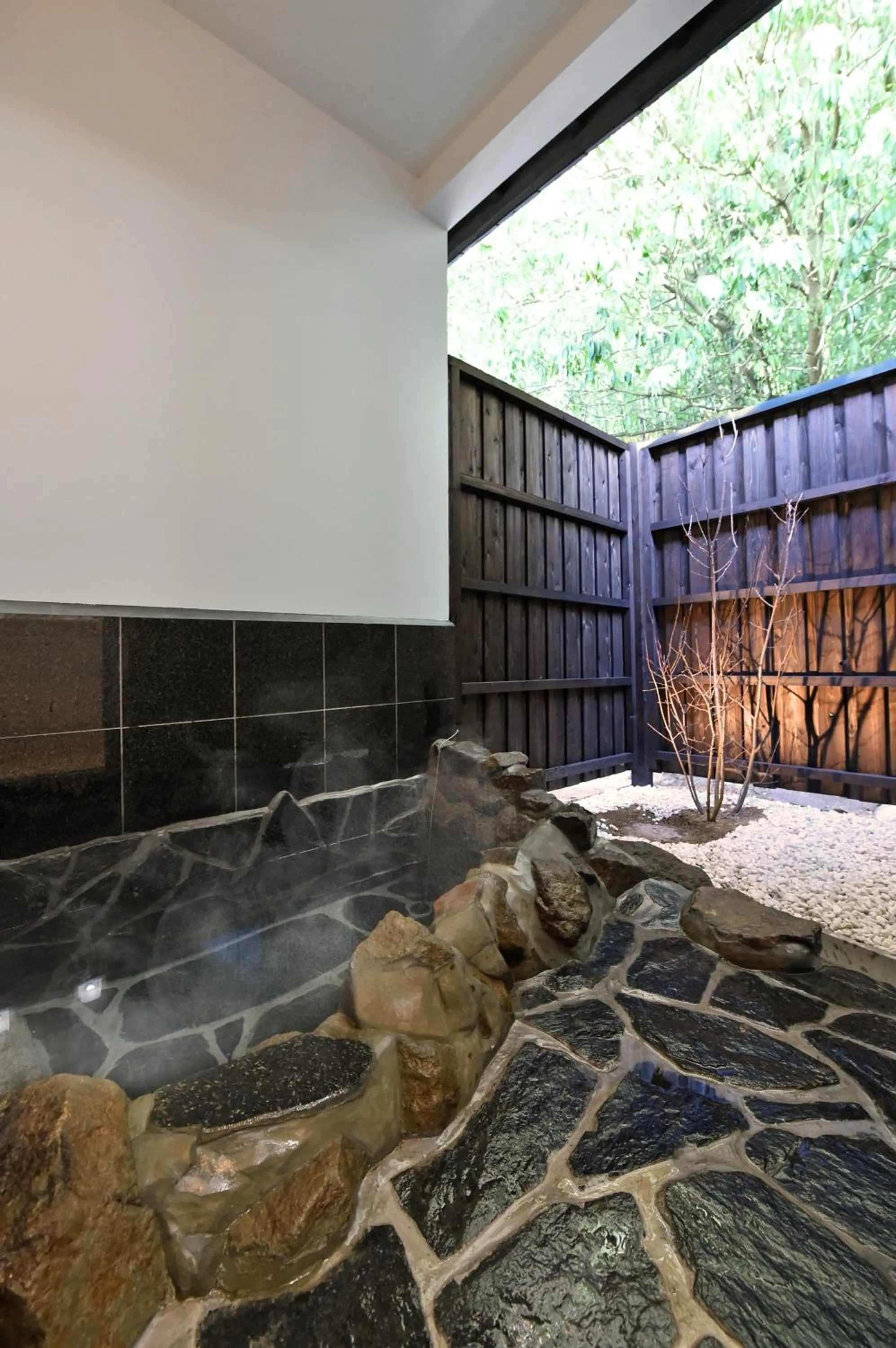 Hot Spring Bath in Hinata-an