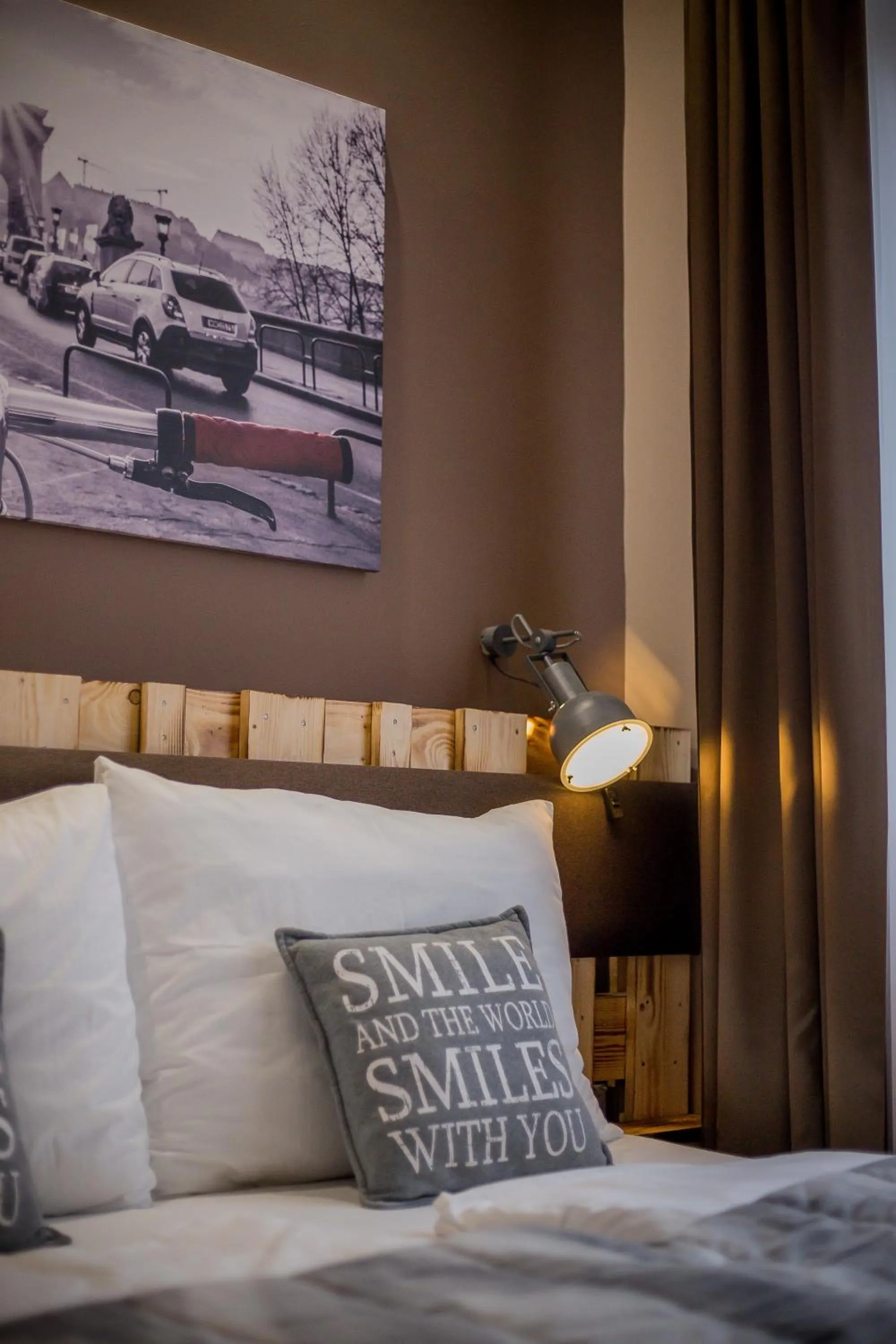 Decorative detail, Bed in Hotel Carpe Diem