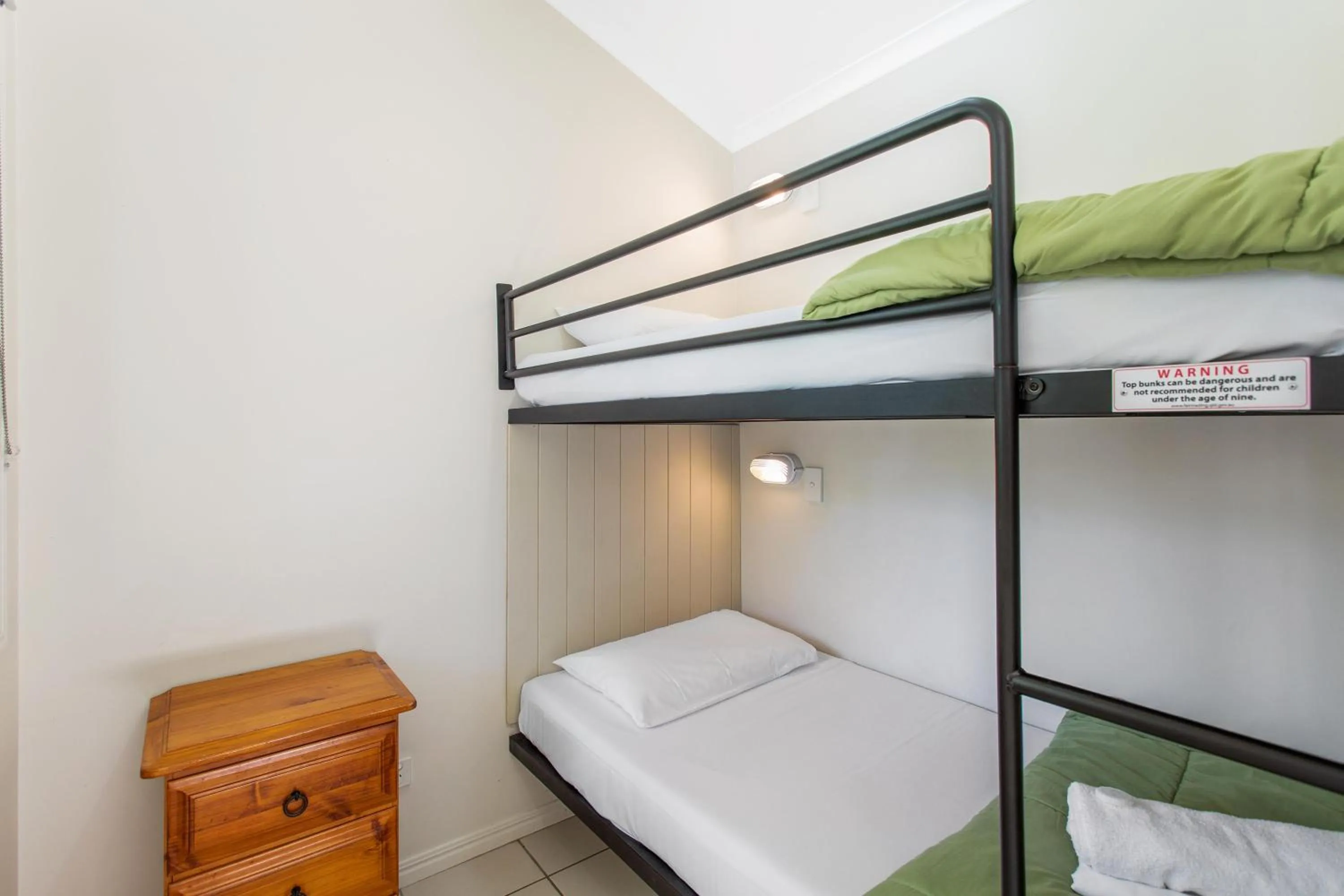 Bedroom, Bed in Landsborough Holiday Park