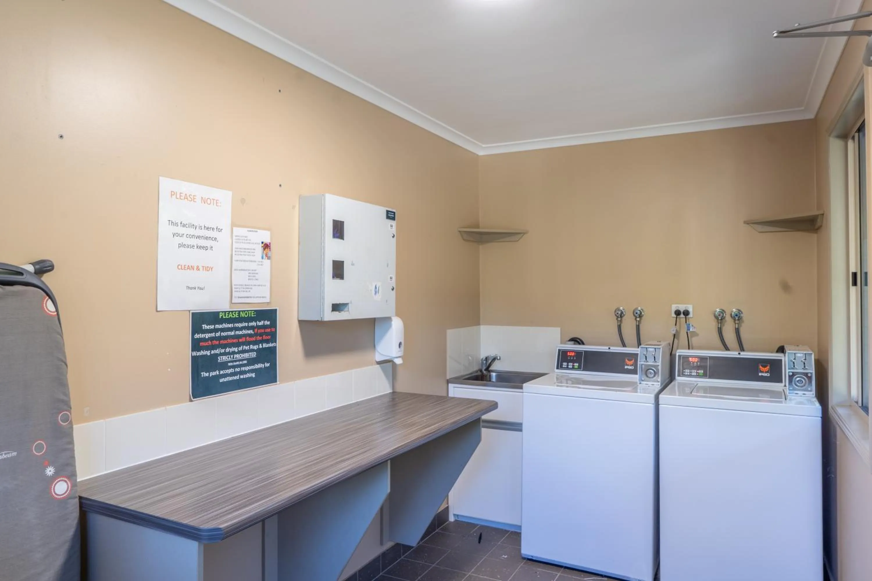 laundry in Landsborough Holiday Park